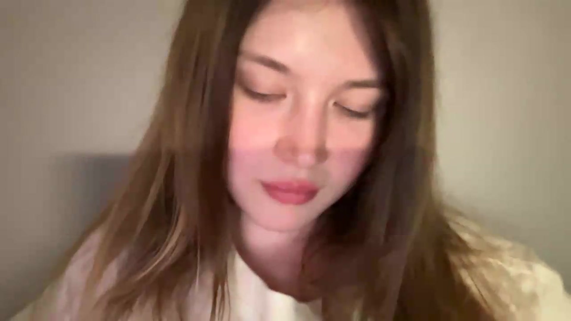 Gallery image thumbnail from BuckwheatLady's myfreecams stream on, 06/25/2026, 19:21 image 6 of 20