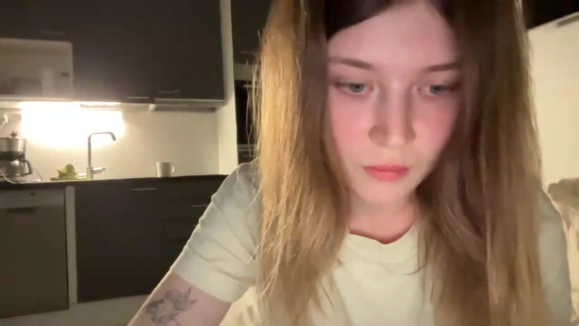 Gallery image thumbnail from BuckwheatLady's myfreecams stream on, 07/13/2026, 18:50 image 14 of 20