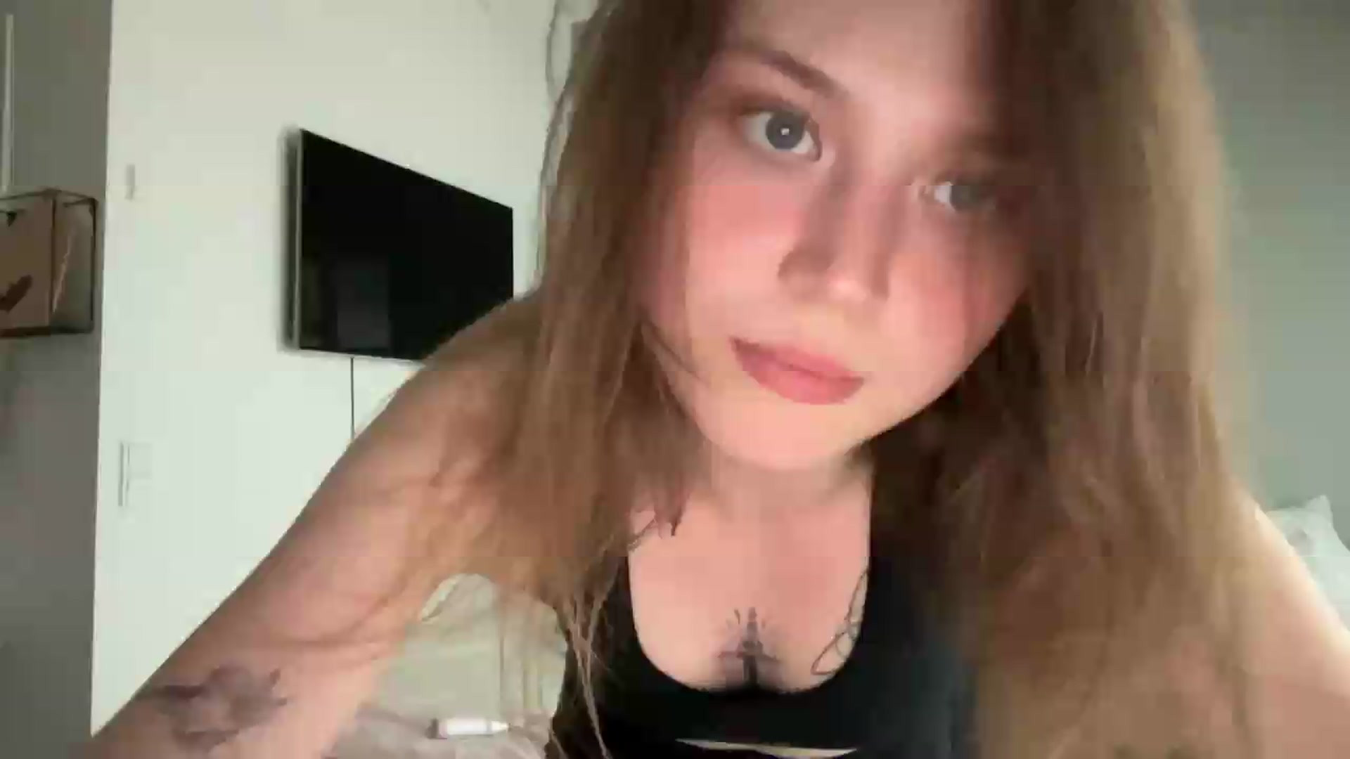 Gallery image thumbnail from BuckwheatLady's myfreecams stream on, 07/17/2026, 16:57 image 6 of 20