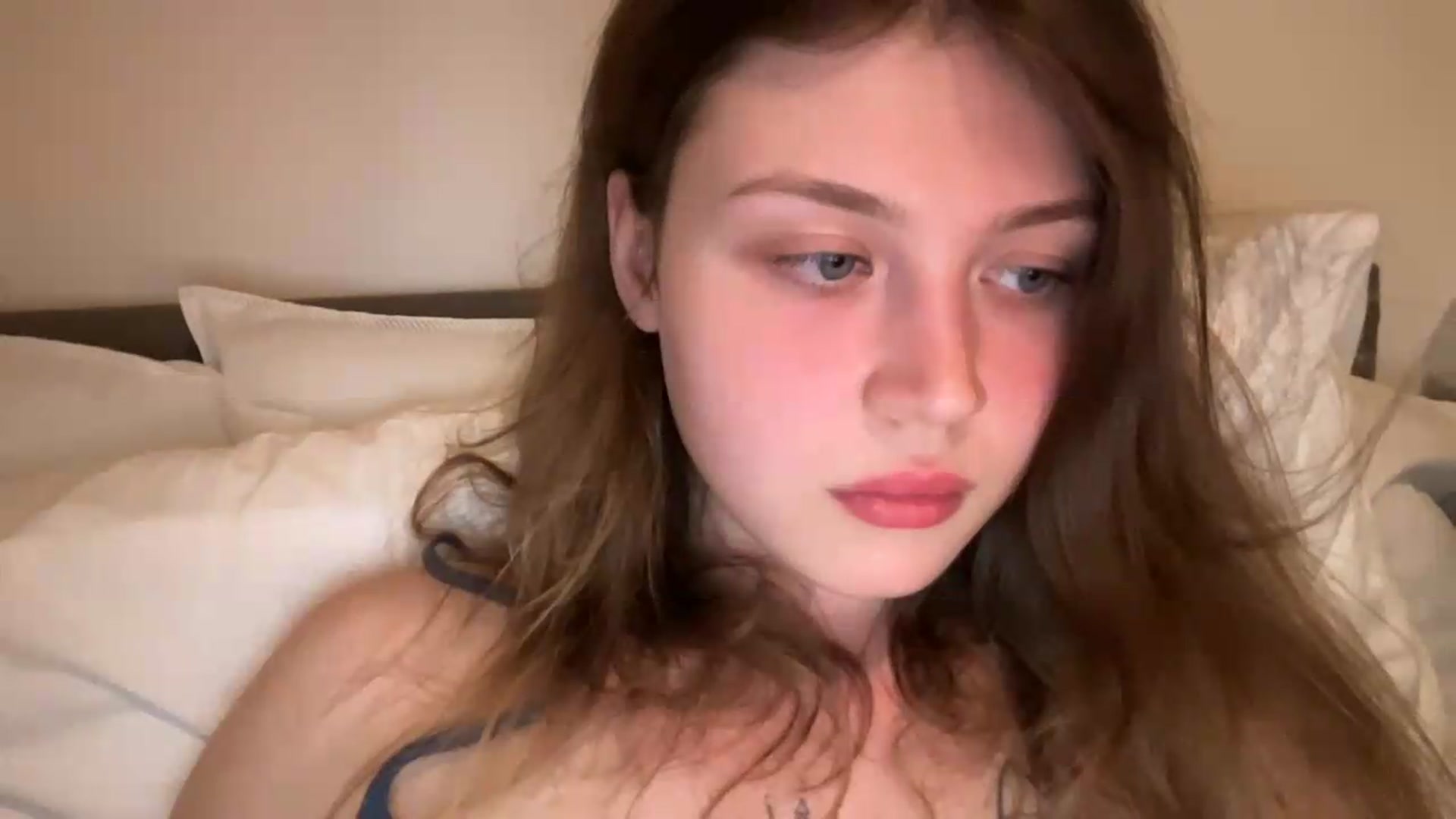 Gallery image thumbnail from BuckwheatLady's myfreecams stream on, 07/22/2026, 22:37 image 16 of 20