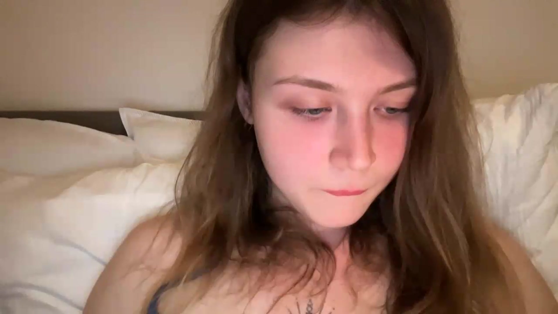 Gallery image thumbnail from BuckwheatLady's myfreecams stream on, 07/22/2026, 22:37 image 8 of 20