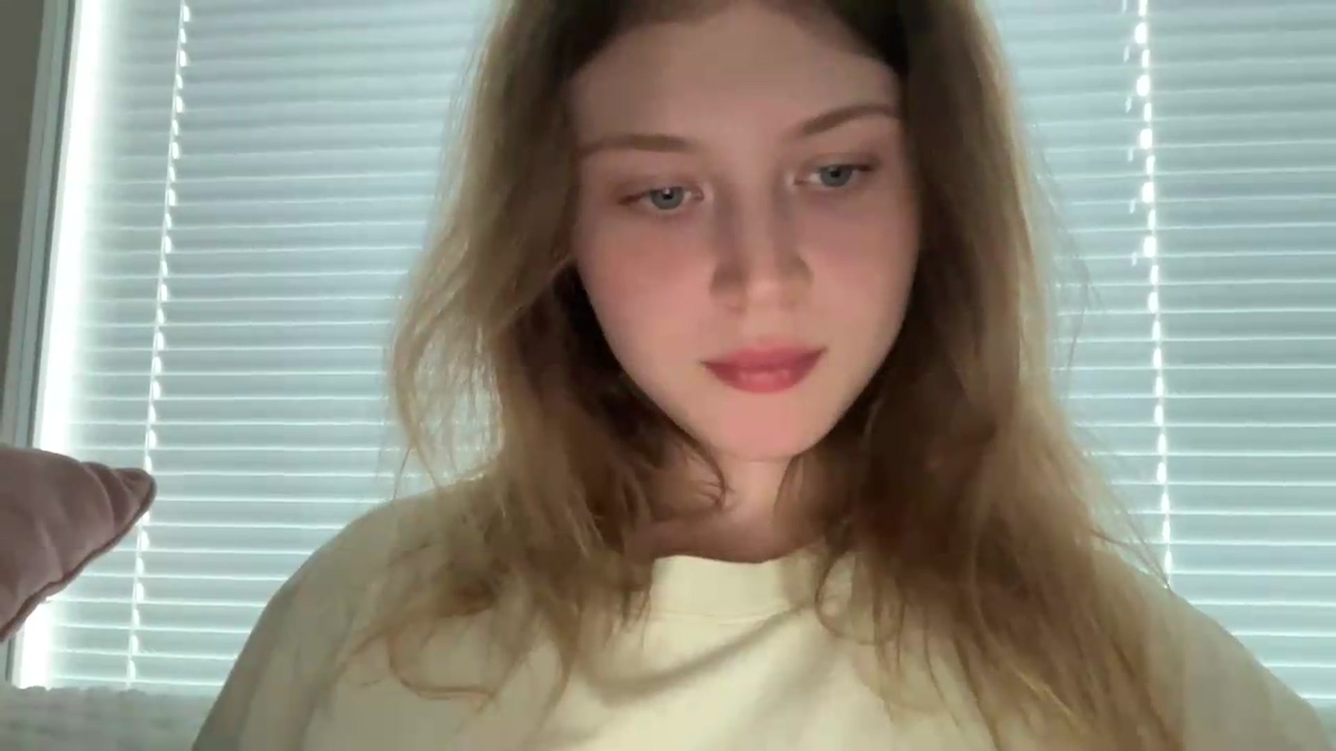 Gallery image thumbnail from BuckwheatLady's myfreecams stream on, 07/27/2026, 10:41 image 2 of 20