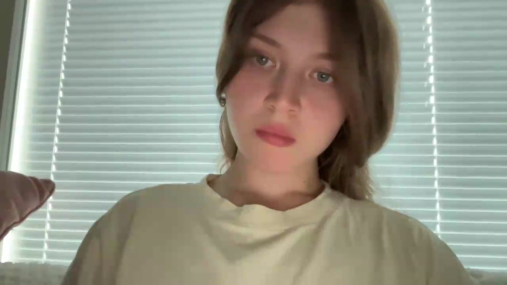 Gallery image thumbnail from BuckwheatLady's myfreecams stream on, 07/27/2026, 10:41 image 5 of 20