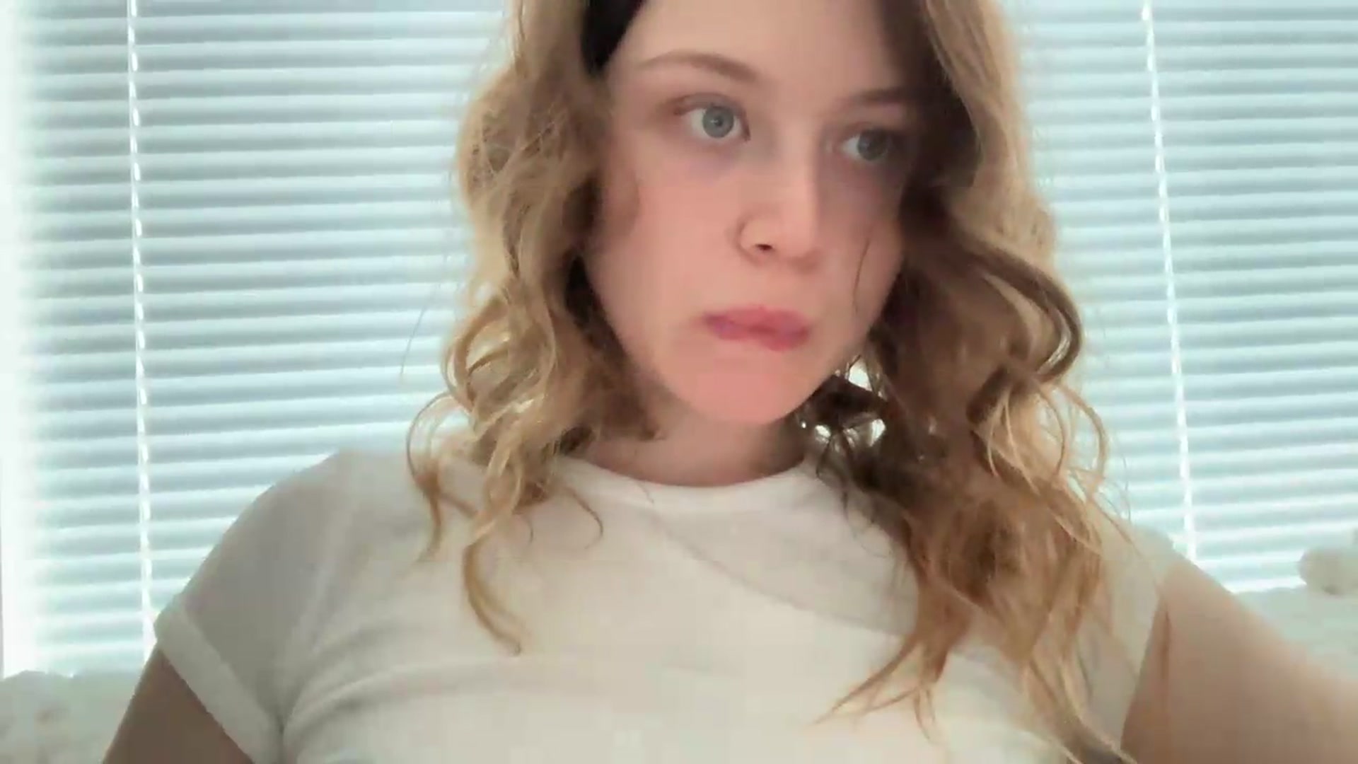 Gallery image thumbnail from BuckwheatLady's myfreecams stream on, 07/29/2026, 08:09 image 18 of 20