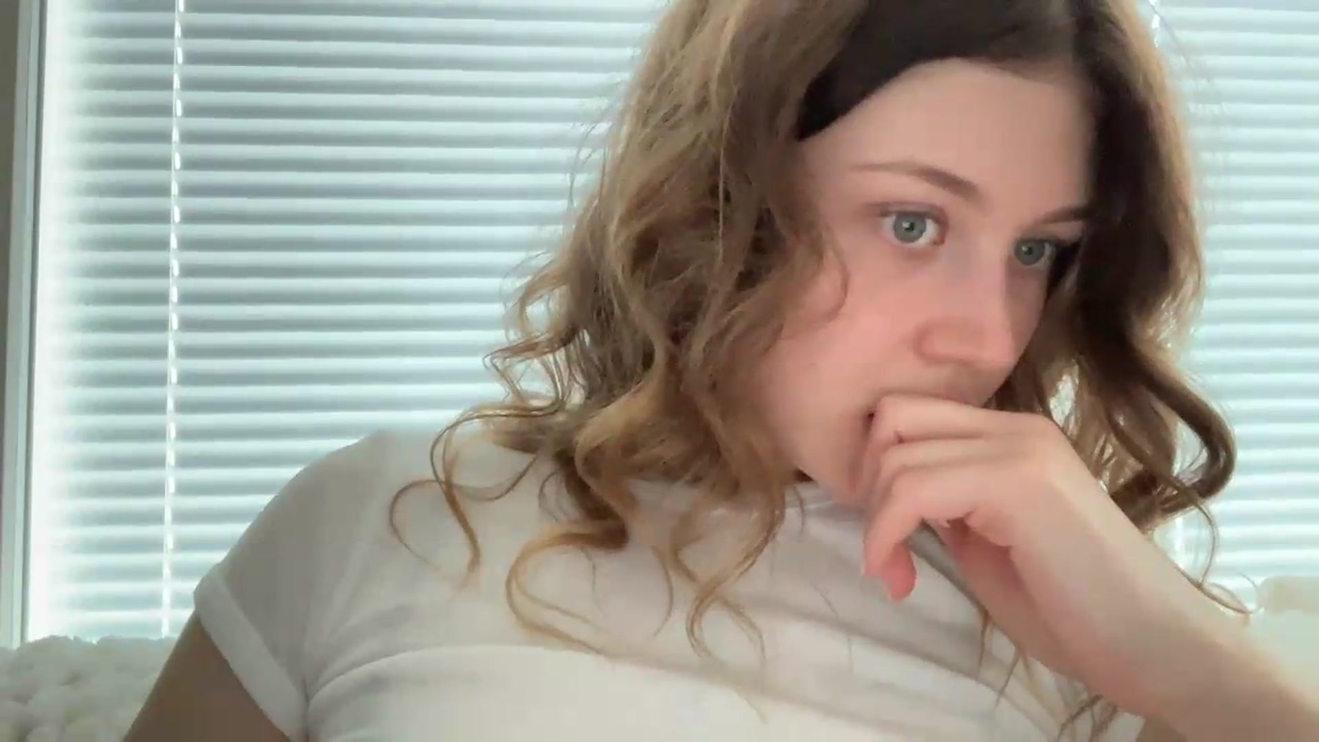 Gallery image thumbnail from BuckwheatLady's myfreecams stream on, 07/29/2026, 08:09 image 19 of 20
