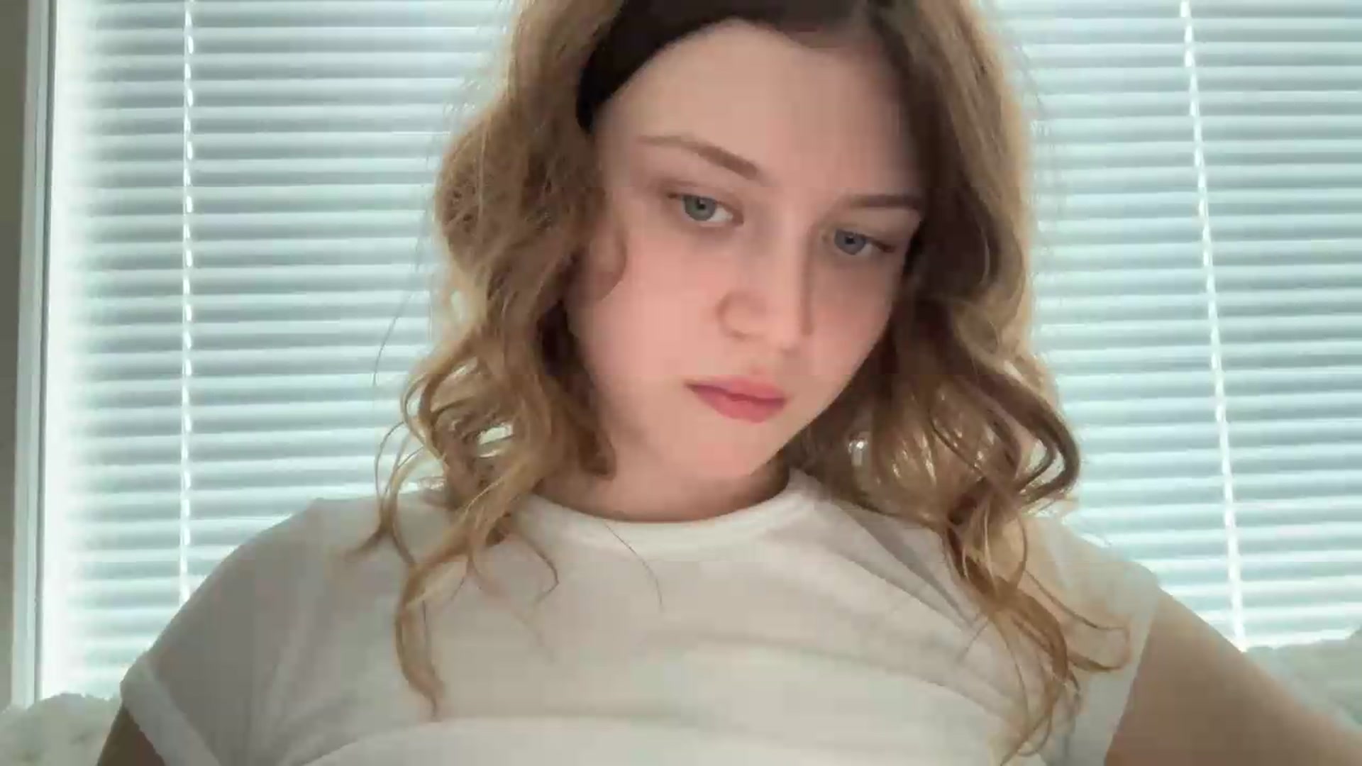 Gallery image thumbnail from BuckwheatLady's myfreecams stream on, 07/29/2026, 08:09 image 16 of 20