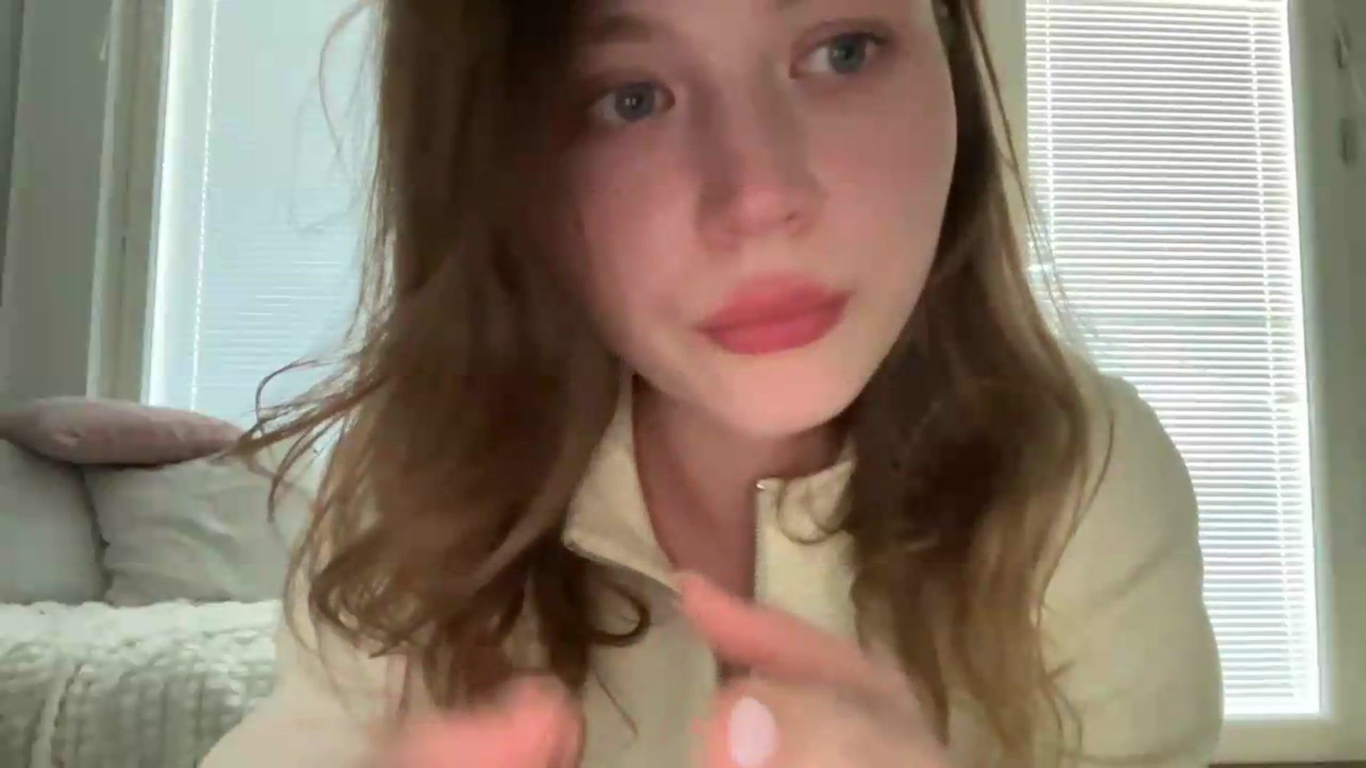 Gallery image thumbnail from BuckwheatLady's myfreecams stream on, 08/04/2026, 14:13 image 13 of 20