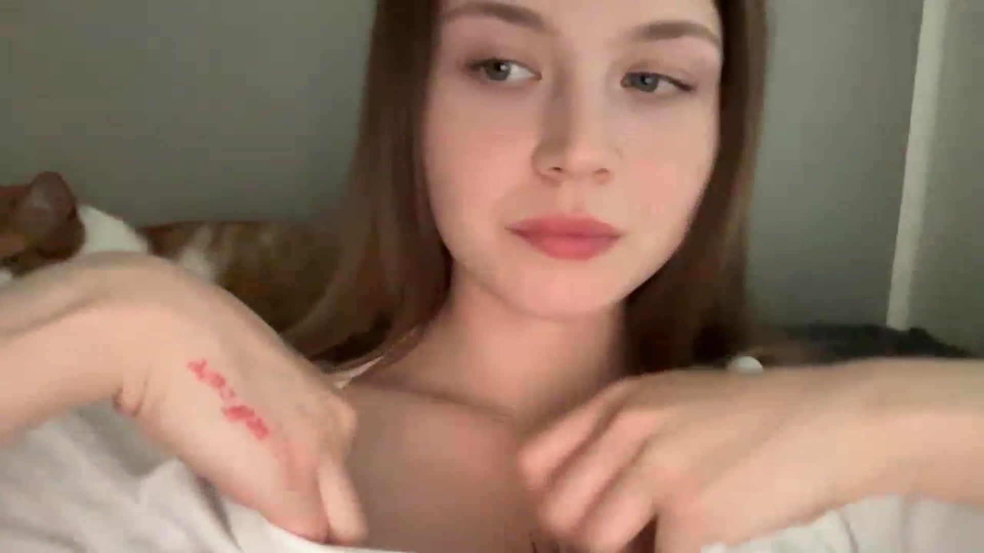 Gallery image thumbnail from BuckwheatLady's myfreecams stream on, 08/08/2026, 14:28 image 10 of 20