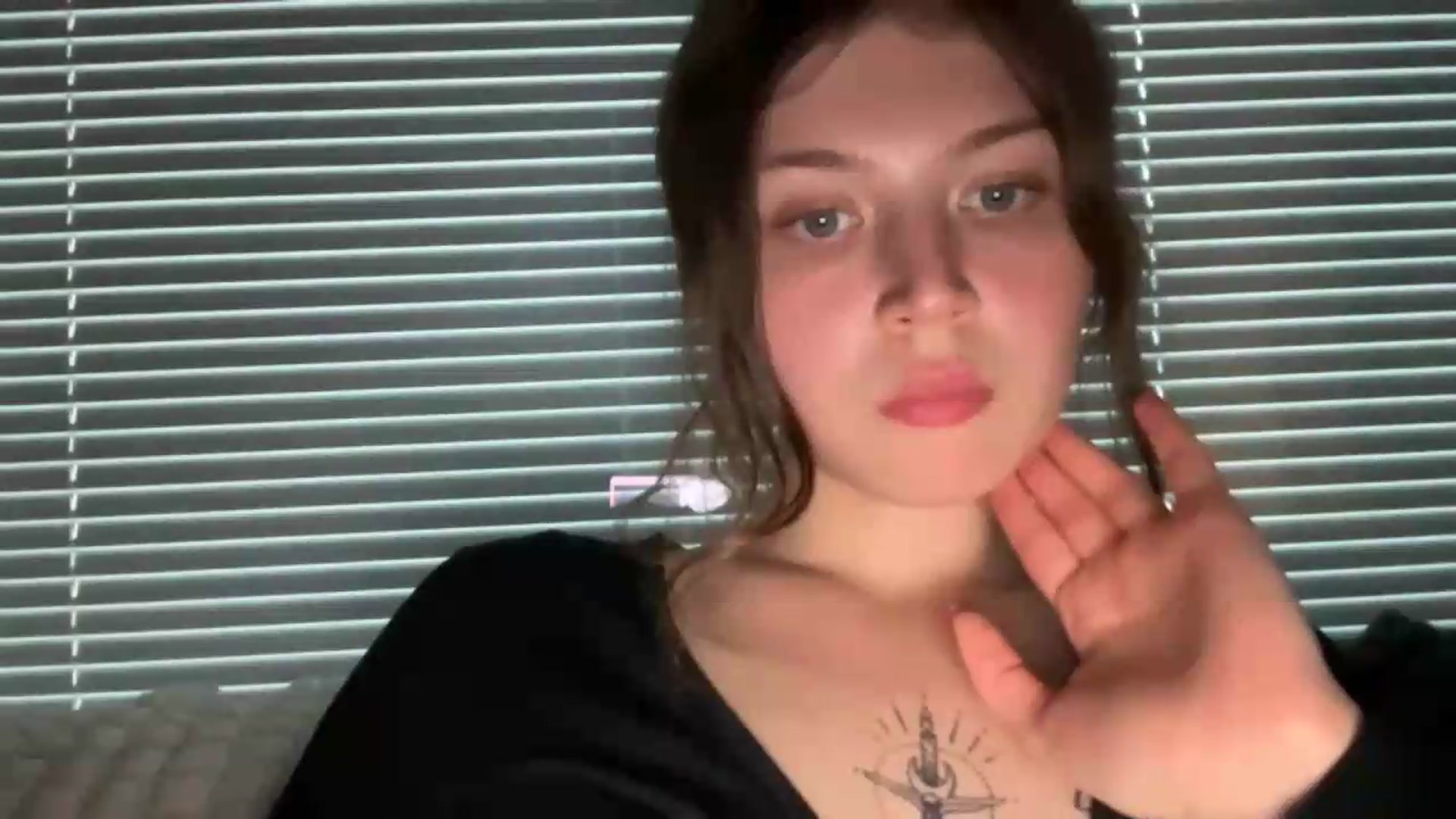 Gallery image thumbnail from BuckwheatLady's myfreecams stream on, 08/22/2026, 16:51 image 3 of 20