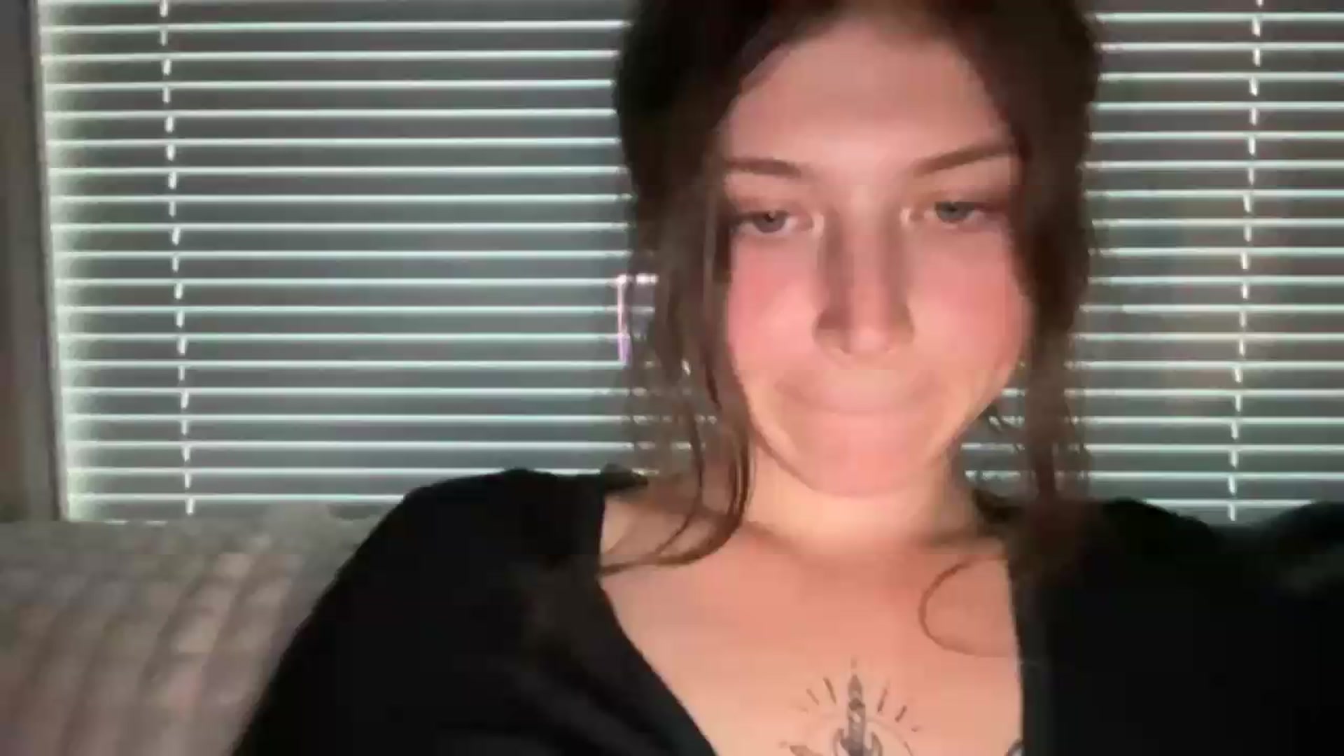 Gallery image thumbnail from BuckwheatLady's myfreecams stream on, 08/22/2026, 16:51 image 11 of 20