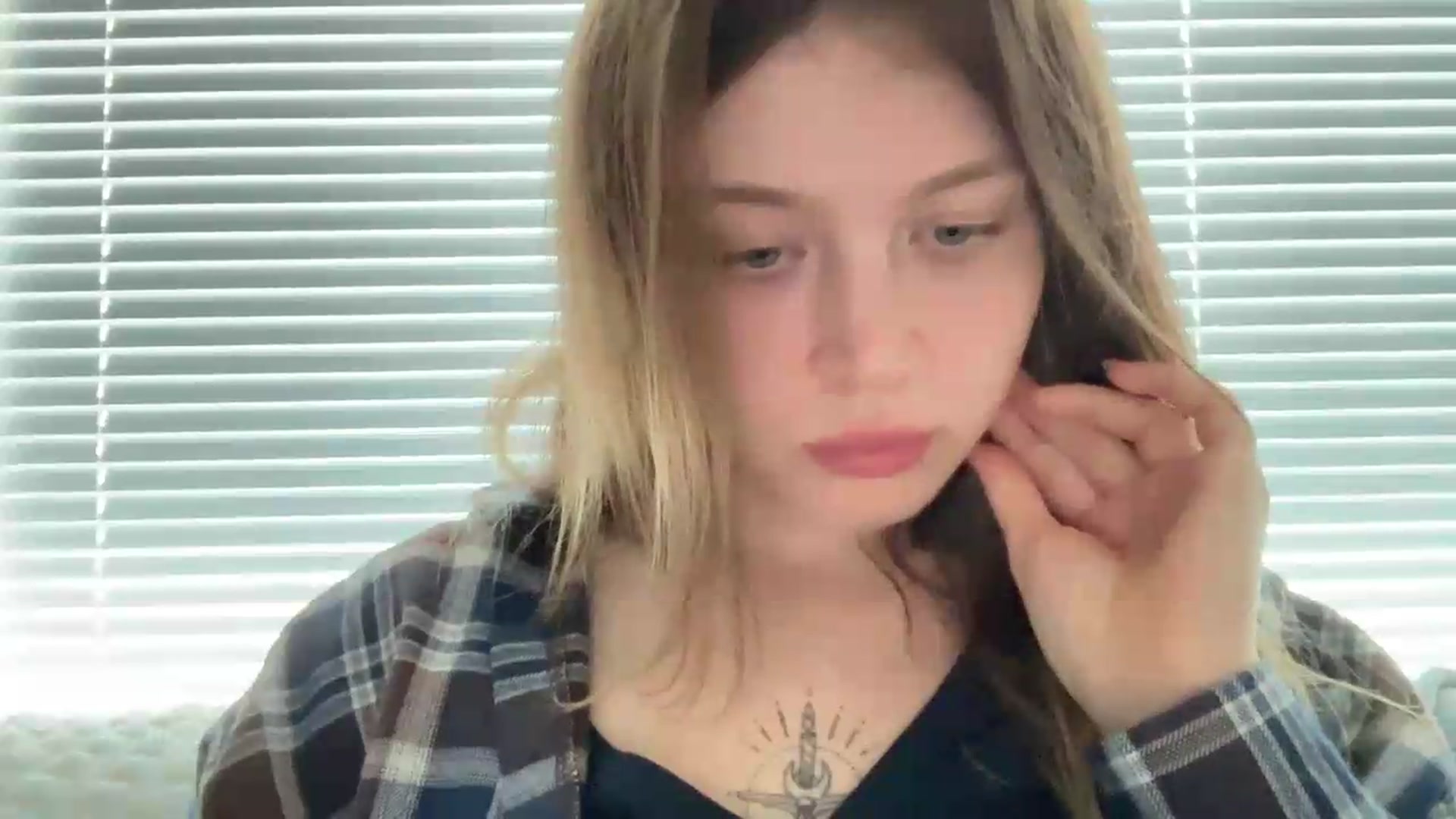 Gallery image thumbnail from BuckwheatLady's myfreecams stream on, 08/25/2026, 09:00 image 16 of 20
