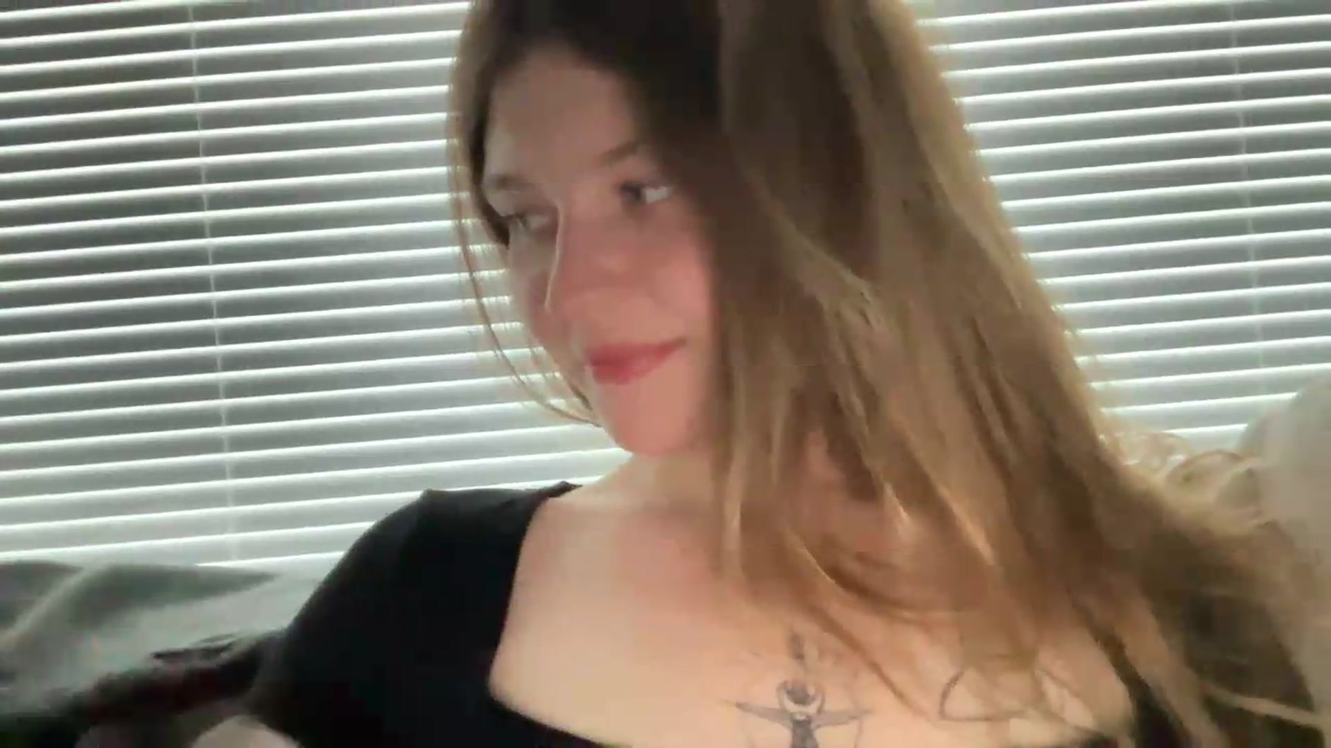 Gallery image thumbnail from BuckwheatLady's myfreecams stream on, 08/26/2026, 17:57 image 13 of 20
