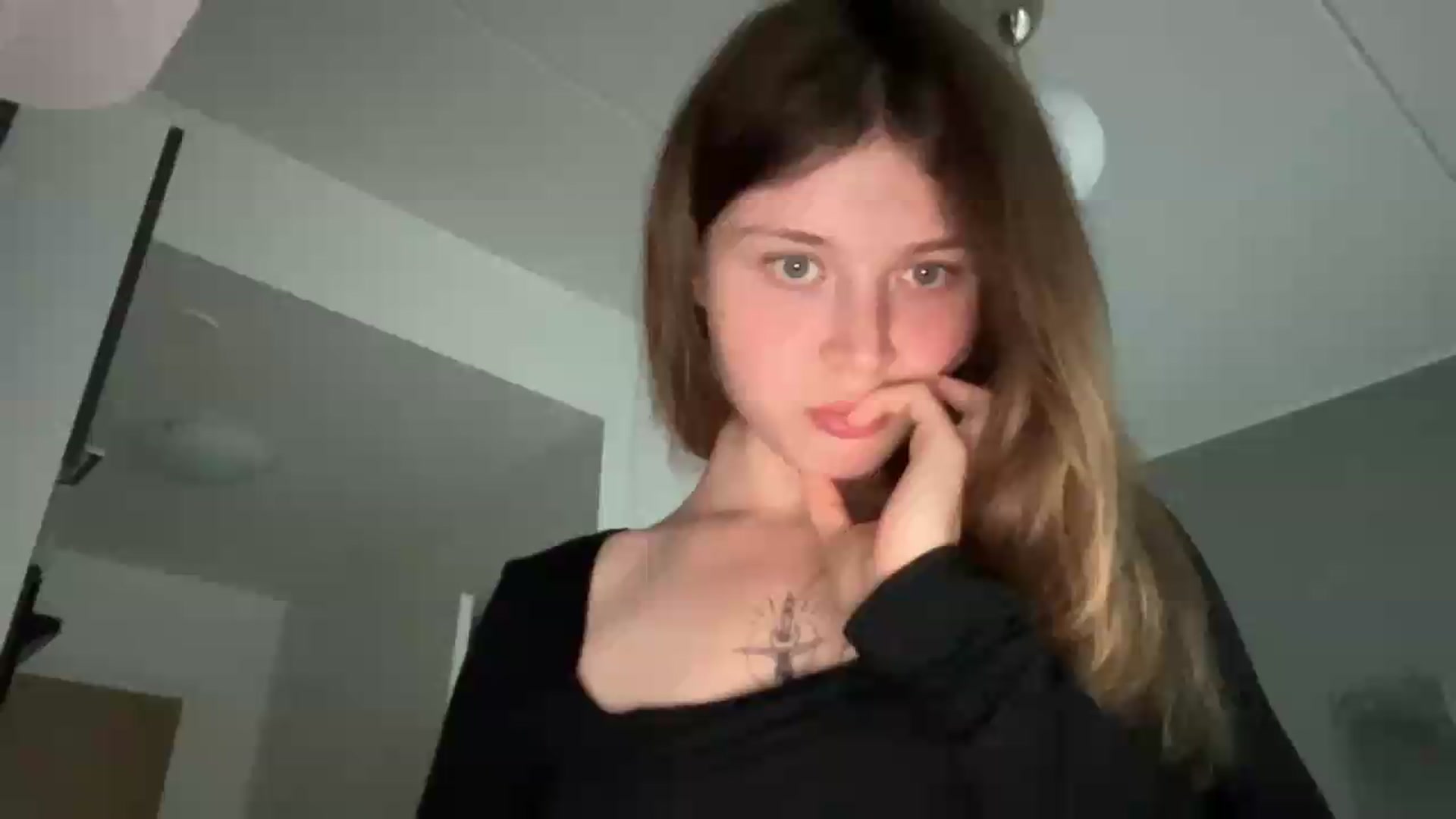 Gallery image thumbnail from BuckwheatLady's myfreecams stream on, 08/26/2026, 17:57 image 1 of 20