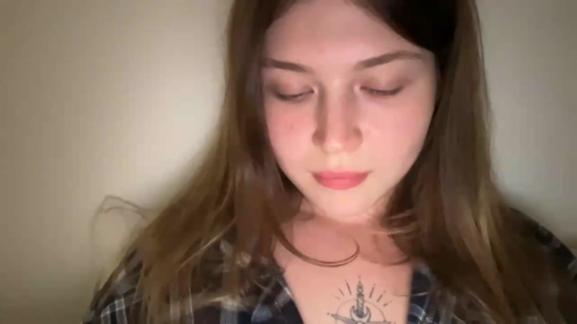 Gallery image thumbnail from BuckwheatLady's myfreecams stream on, 08/27/2026, 18:05 image 9 of 20