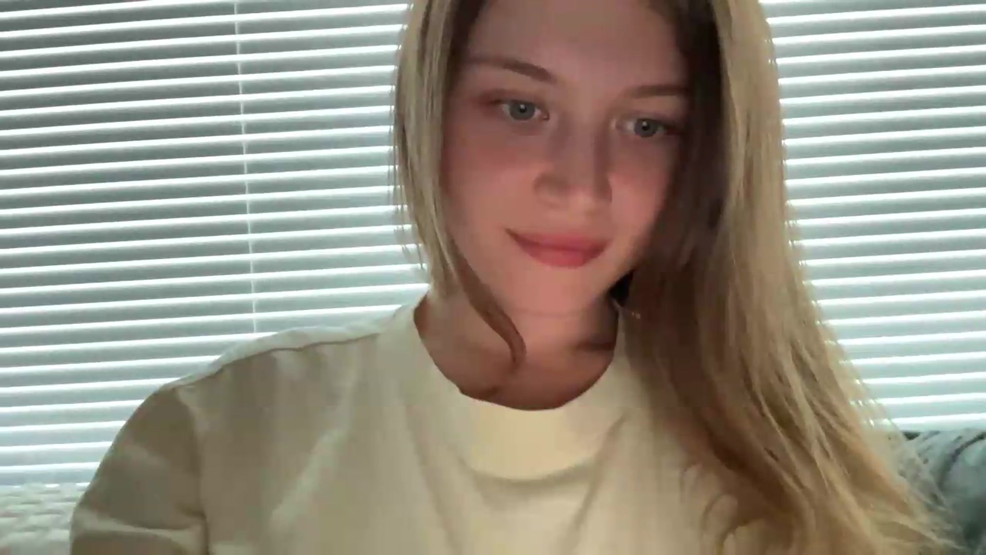Gallery image thumbnail from BuckwheatLady's myfreecams stream on, 08/28/2026, 12:42 image 5 of 20