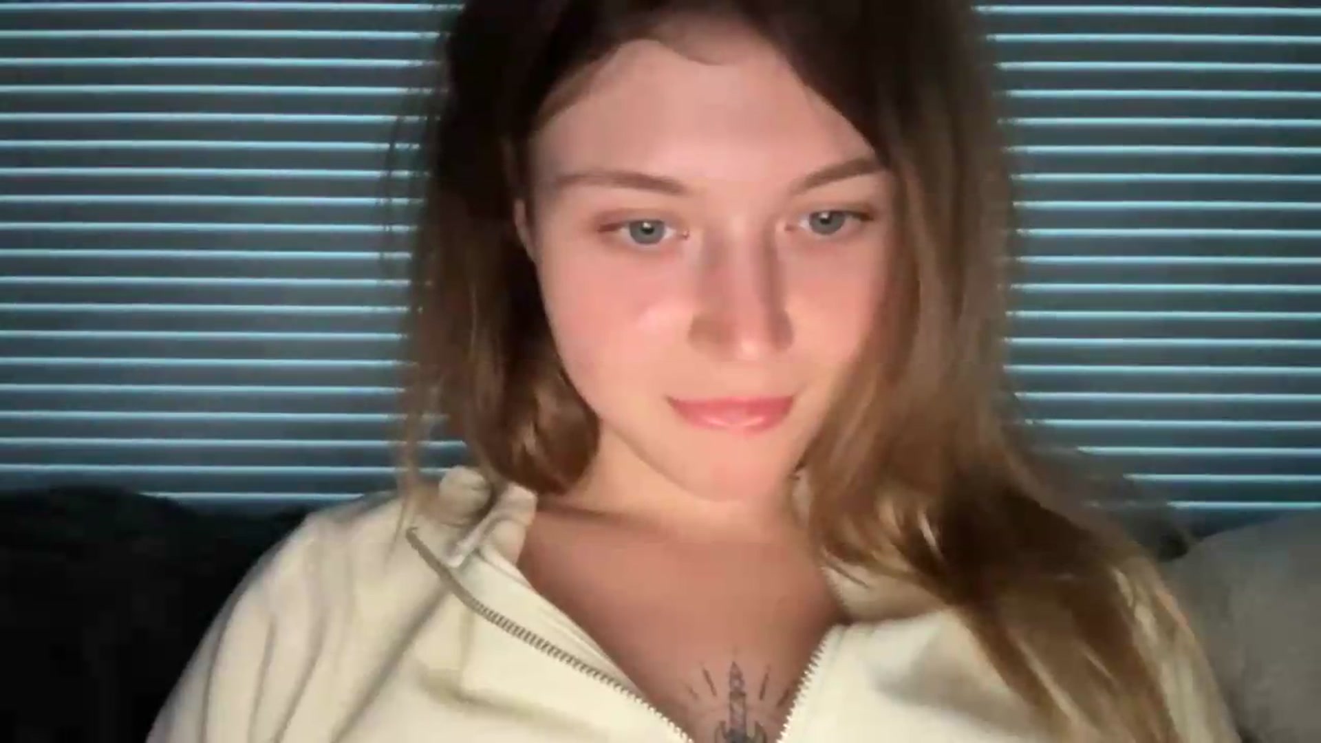 Gallery image thumbnail from BuckwheatLady's myfreecams stream on, 08/30/2026, 17:33 image 11 of 20