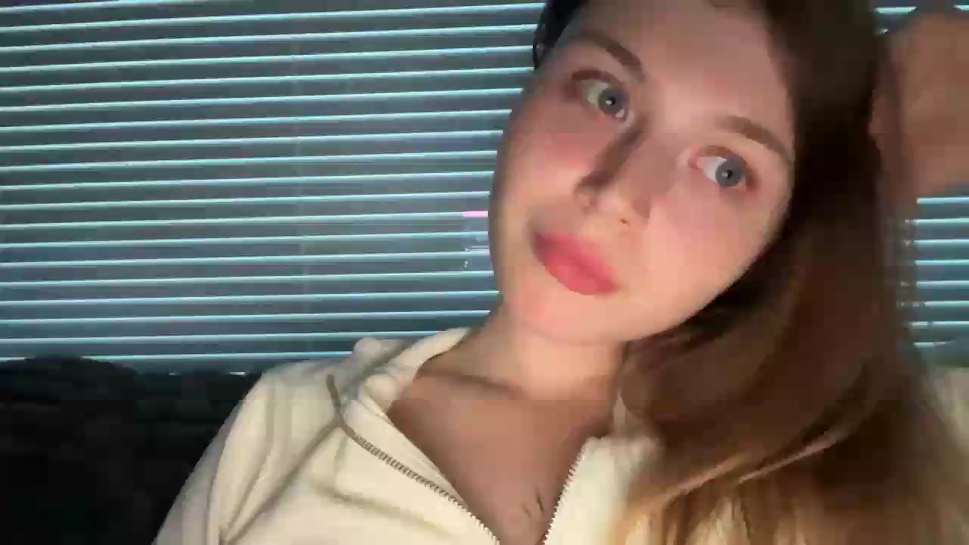Gallery image thumbnail from BuckwheatLady's myfreecams stream on, 08/30/2026, 17:33 image 1 of 20