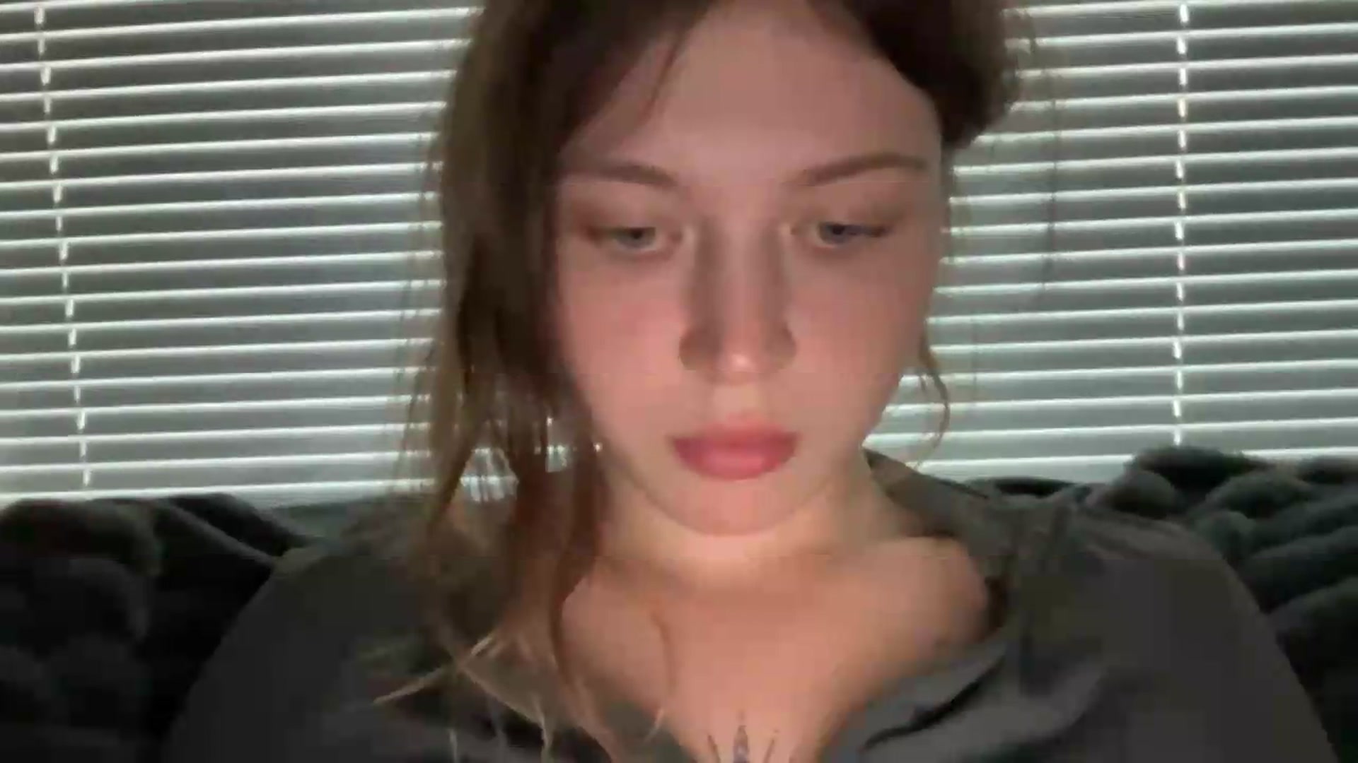 Gallery image thumbnail from BuckwheatLady's myfreecams stream on, 08/31/2026, 14:37 image 6 of 20
