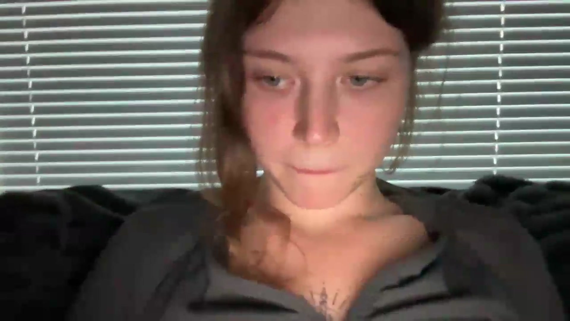 Gallery image thumbnail from BuckwheatLady's myfreecams stream on, 08/31/2026, 14:37 image 15 of 20