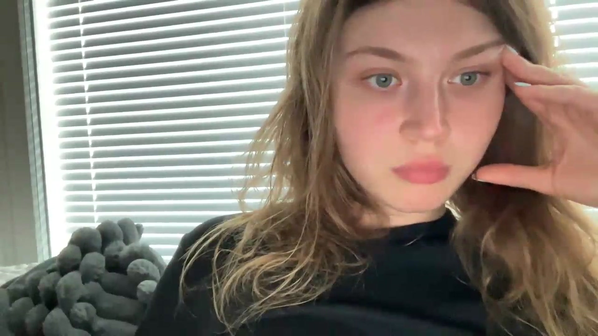 Gallery image thumbnail from BuckwheatLady's myfreecams stream on, 09/01/2026, 12:56 image 9 of 20