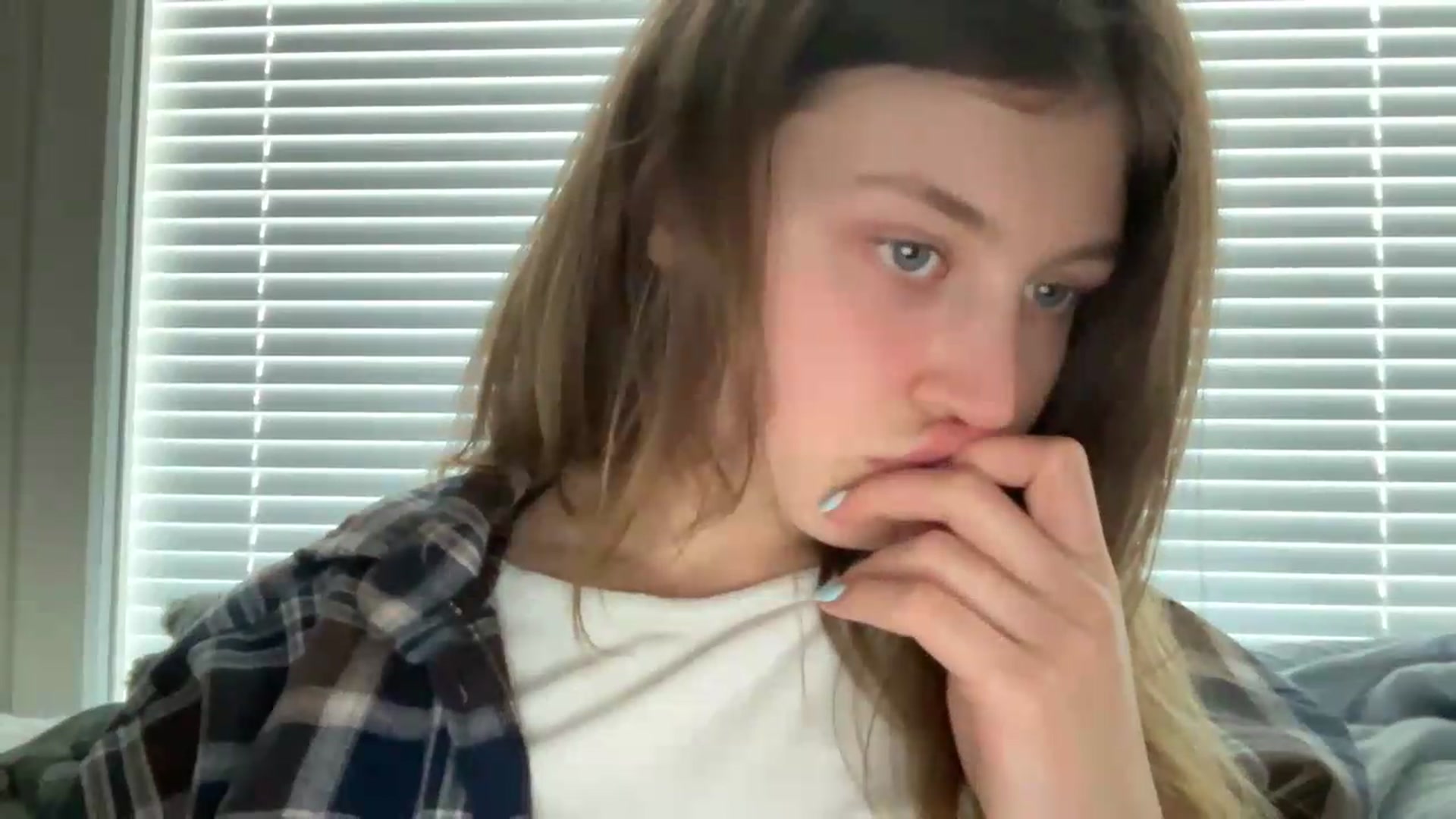 Gallery image thumbnail from BuckwheatLady's myfreecams stream on, 09/02/2026, 11:12 image 16 of 20