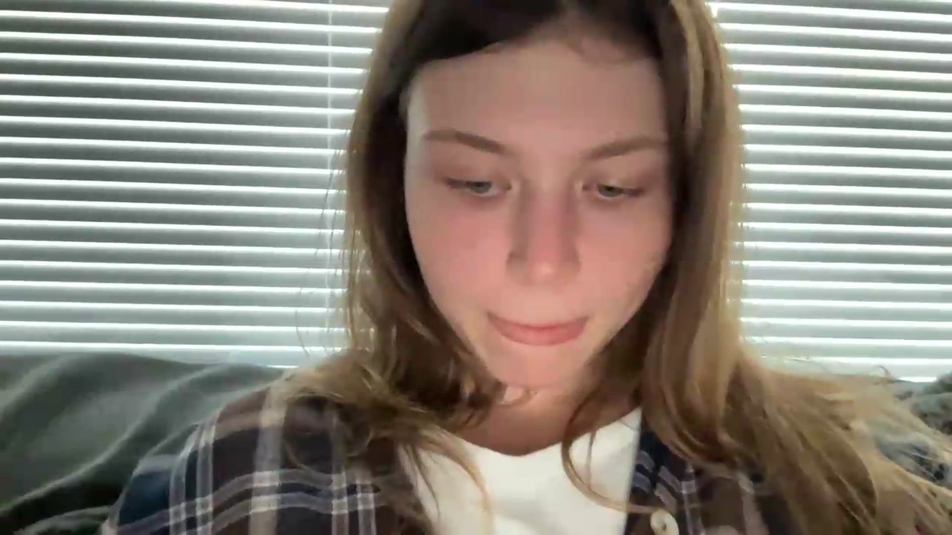 Gallery image thumbnail from BuckwheatLady's myfreecams stream on, 09/02/2026, 13:19 image 18 of 20
