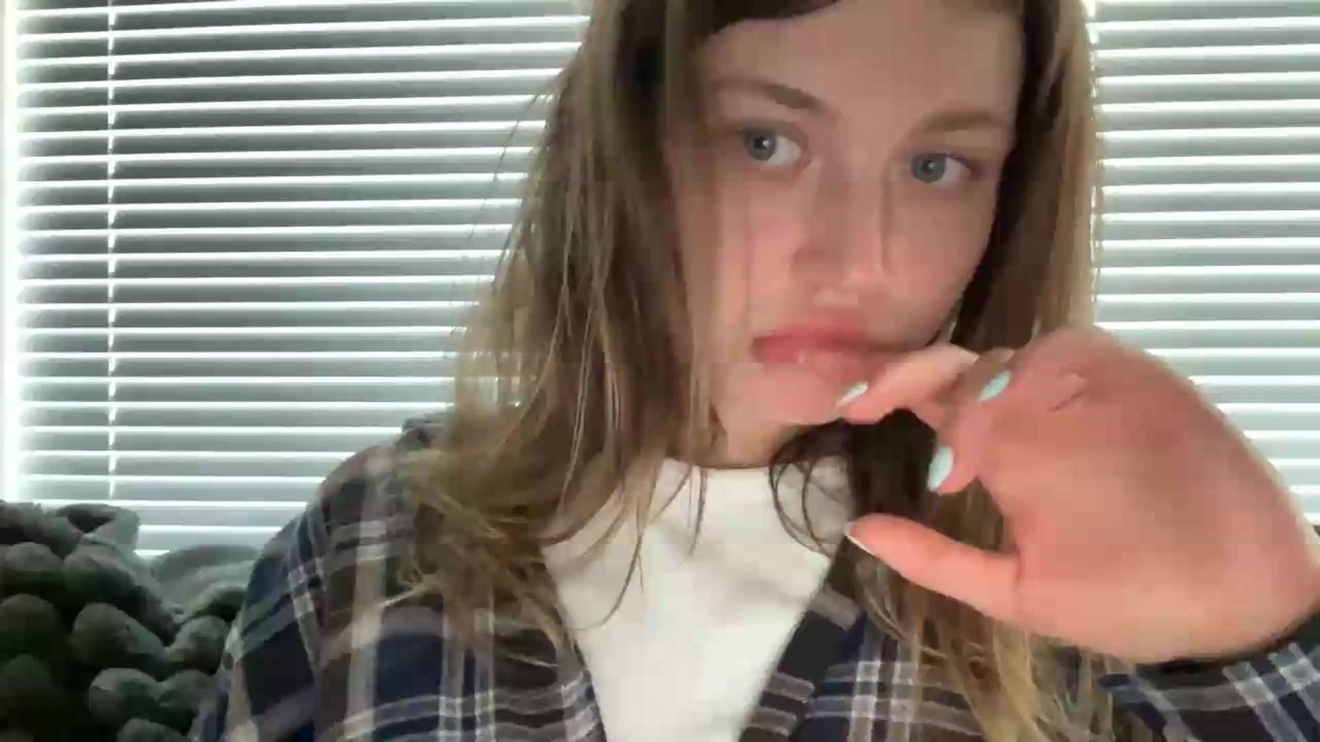 Gallery image thumbnail from BuckwheatLady's myfreecams stream on, 09/02/2026, 13:19 image 5 of 20