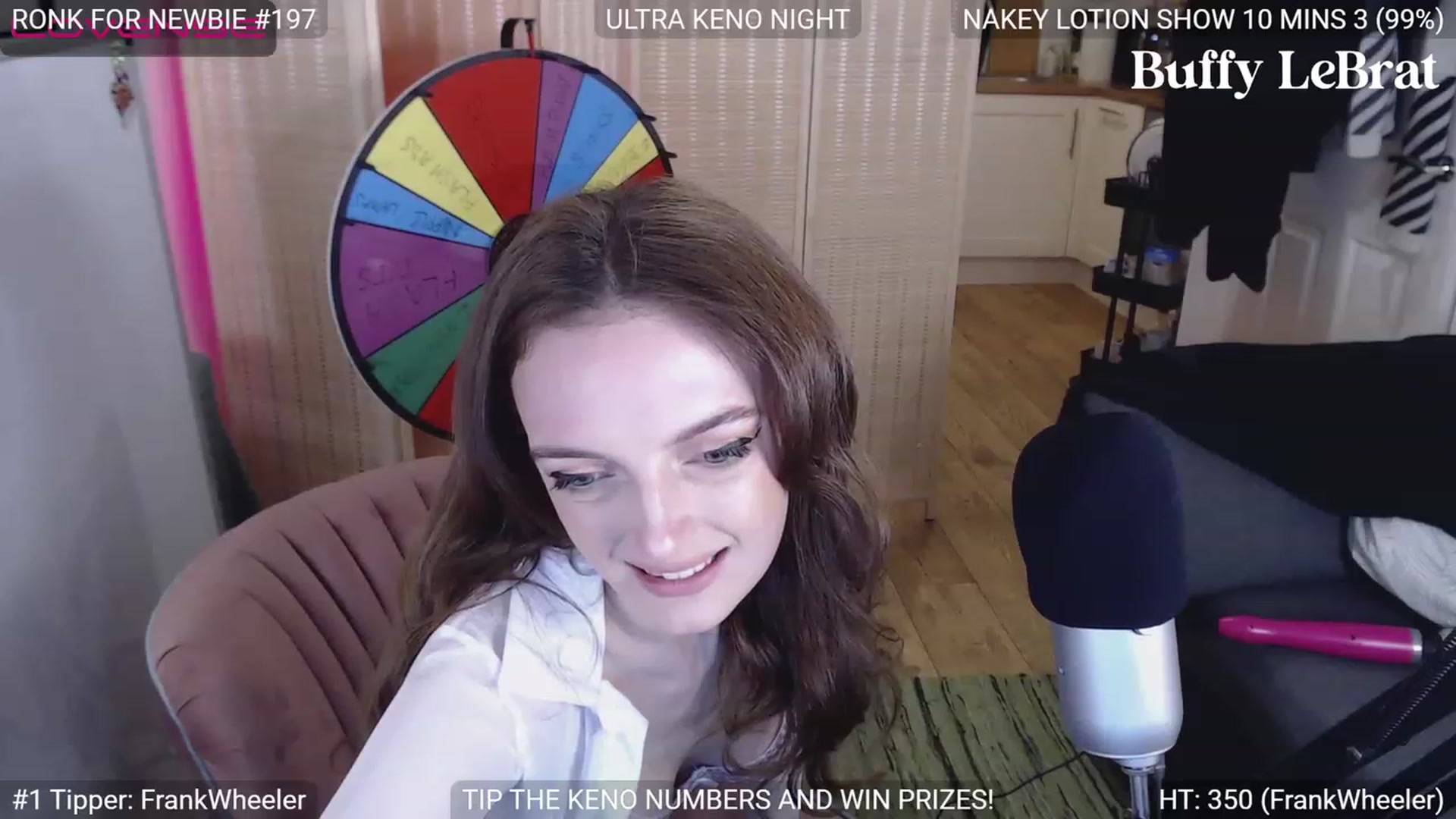 Gallery image thumbnail from BuffyLeBrat's myfreecams stream on, 04/08/2023, 24:17 image 17 of 20