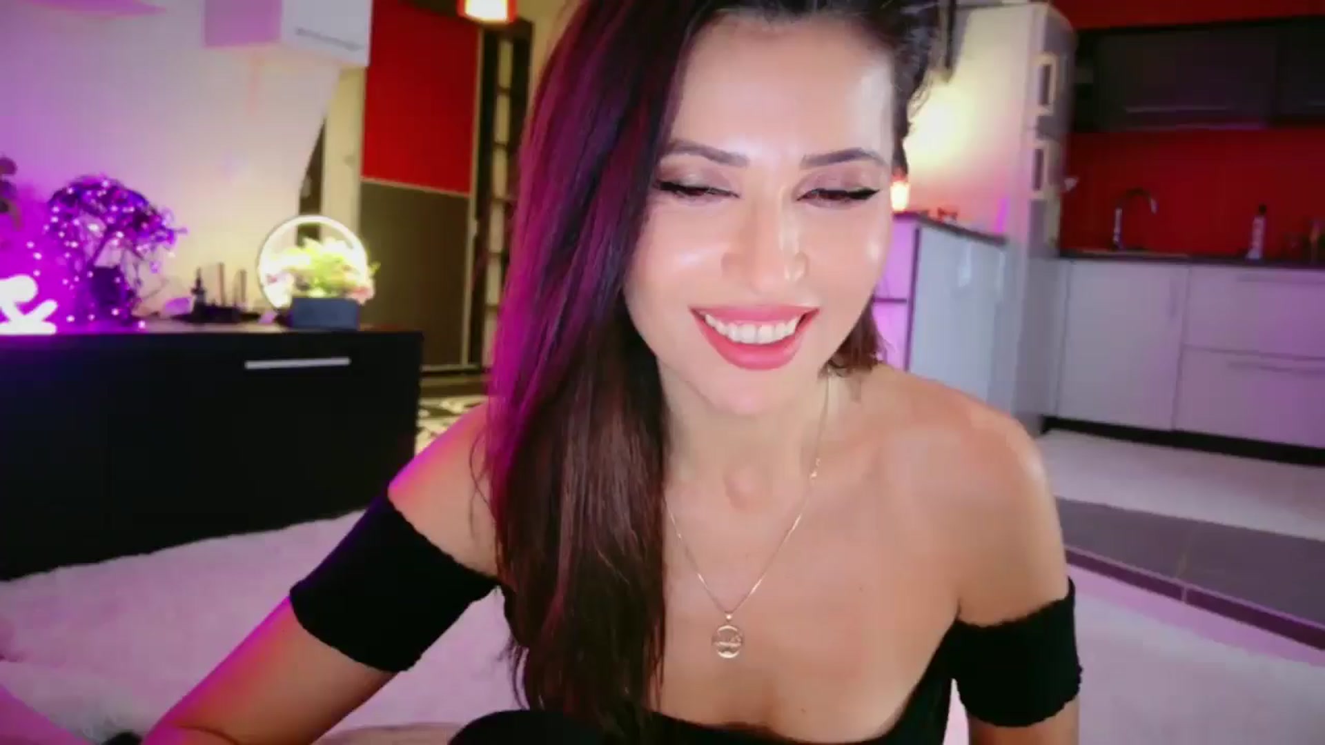 Gallery image thumbnail from BukkakeQueen's myfreecams stream on, 01/17/2026, 24:11 image 1 of 20