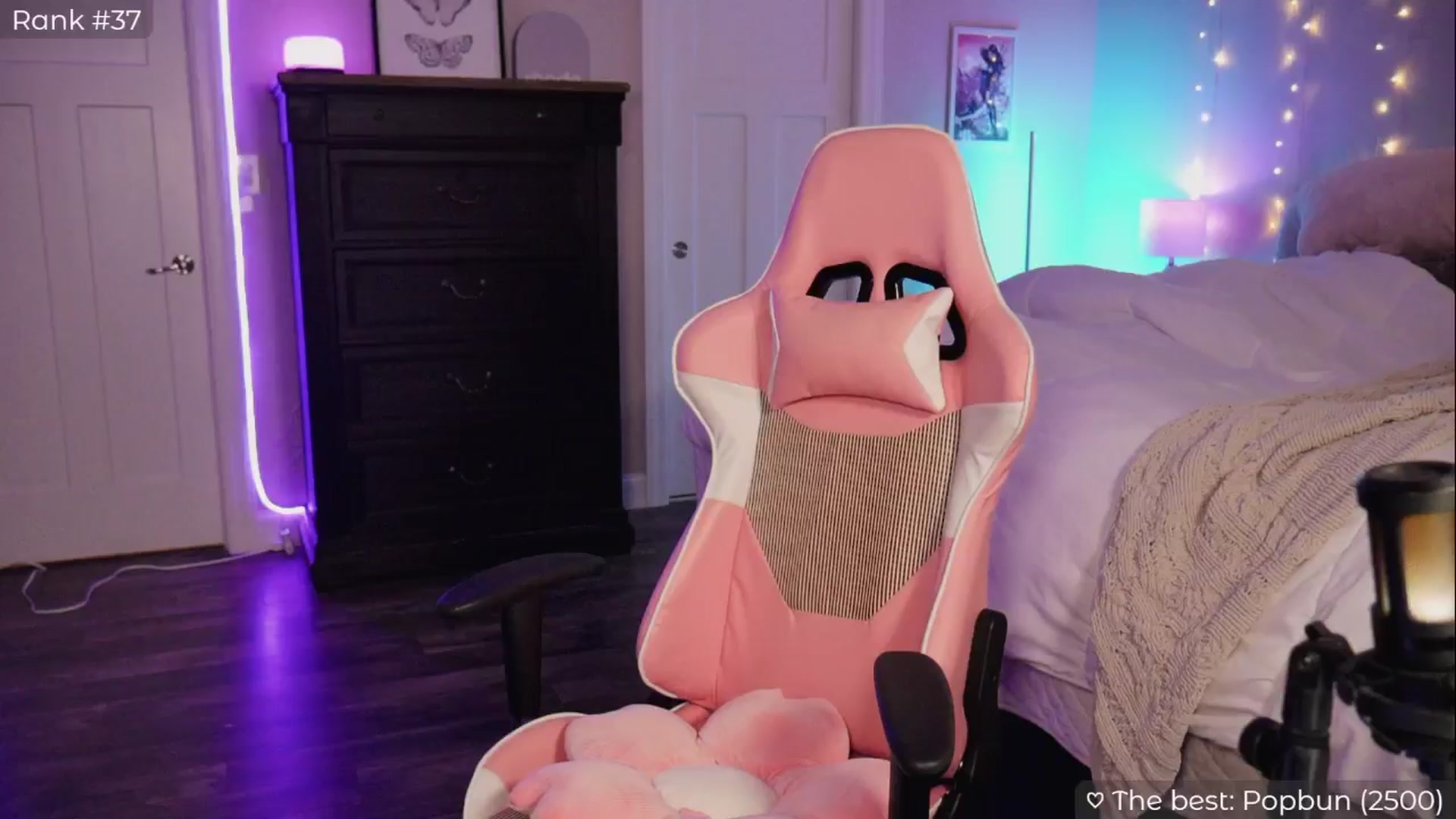 Gallery image thumbnail from Bunbun's myfreecams stream on, 11/06/2024, 03:46 image 8 of 20