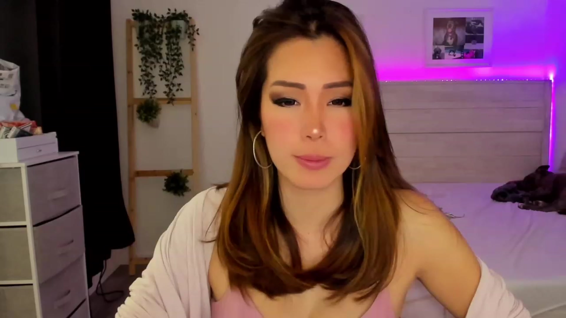 Gallery image thumbnail from Bunni_'s myfreecams stream on, 11/19/2022, 07:27 image 12 of 20