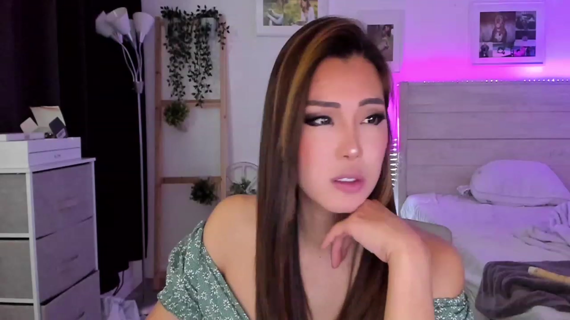 Gallery image thumbnail from Bunni_'s myfreecams stream on, 11/27/2022, 08:12 image 12 of 20