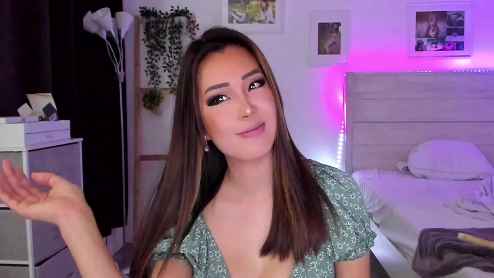 Gallery image thumbnail from Bunni_'s myfreecams stream on, 11/27/2022, 08:12 image 5 of 20