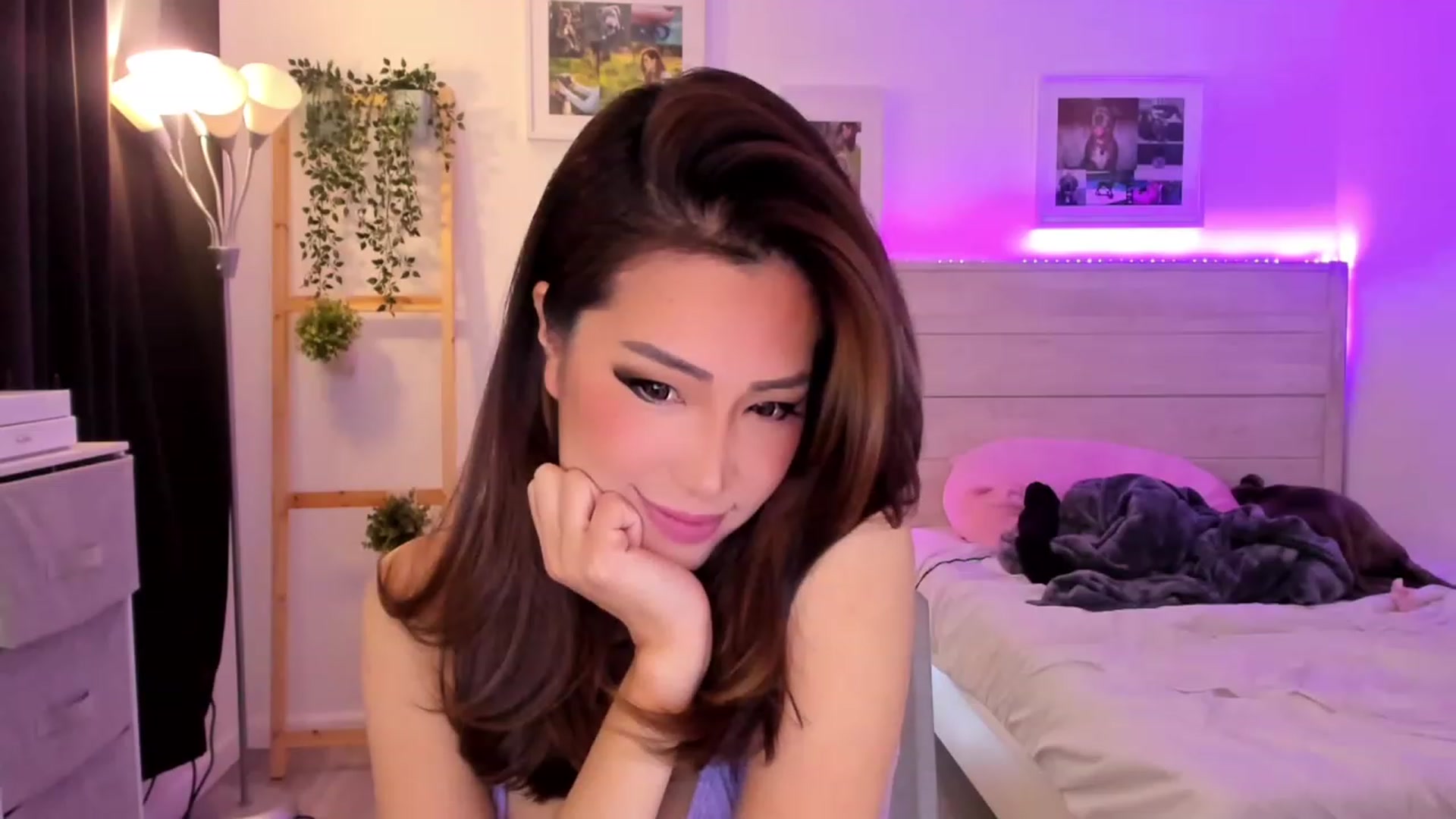 Gallery image thumbnail from Bunni_'s myfreecams stream on, 12/09/2022, 08:37 image 19 of 20