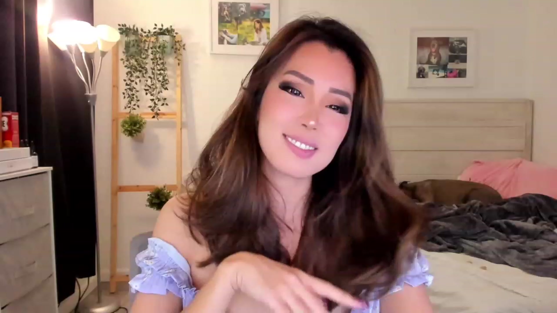 Gallery image thumbnail from Bunni_'s myfreecams stream on, 12/10/2022, 08:25 image 13 of 20