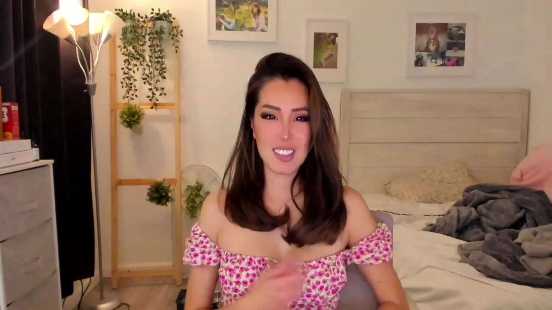 Gallery image thumbnail from Bunni_'s myfreecams stream on, 12/11/2022, 07:32 image 7 of 20
