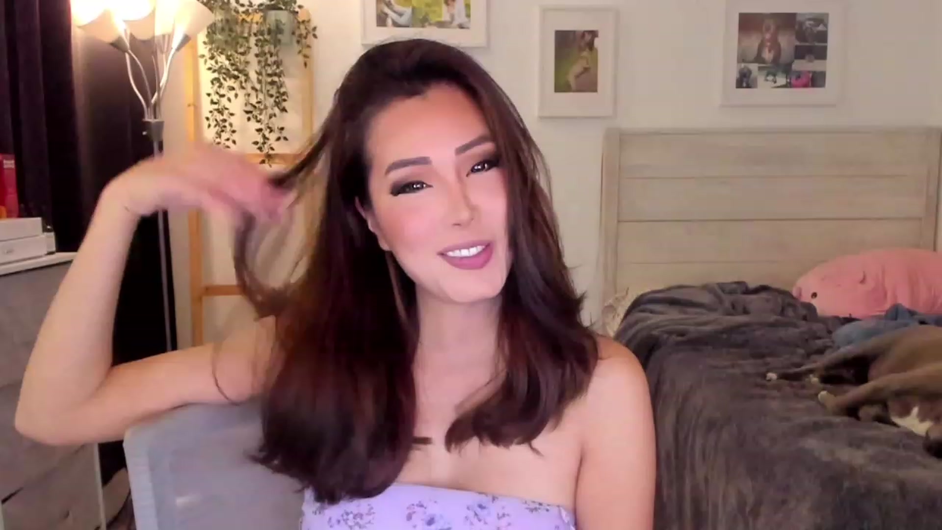 Gallery image thumbnail from Bunni_'s myfreecams stream on, 12/17/2022, 07:59 image 7 of 20