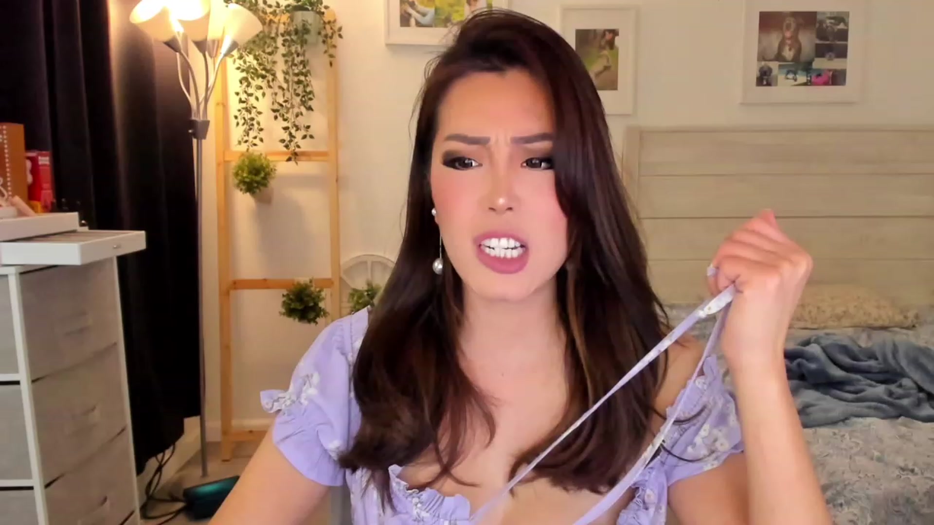 Gallery image thumbnail from Bunni_'s myfreecams stream on, 12/18/2022, 07:16 image 9 of 20