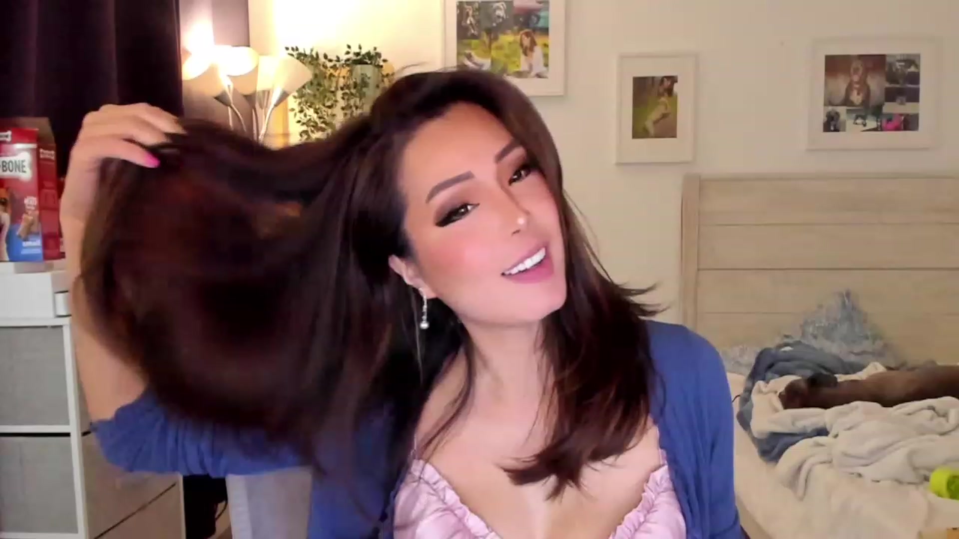 Gallery image thumbnail from Bunni_'s myfreecams stream on, 12/23/2022, 08:31 image 12 of 20