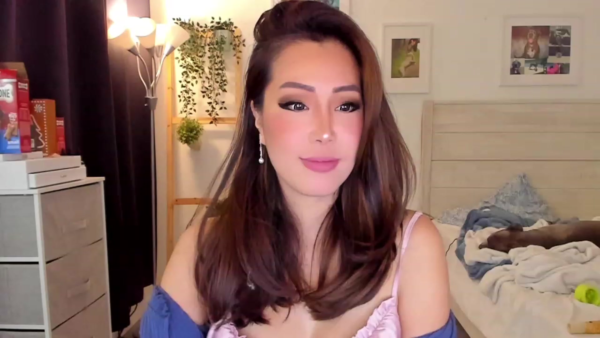 Gallery image thumbnail from Bunni_'s myfreecams stream on, 12/23/2022, 08:31 image 10 of 20