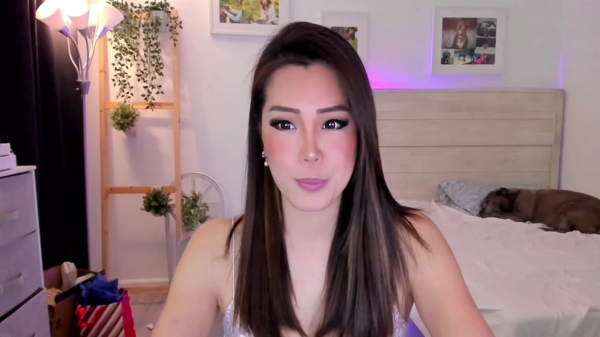 Gallery image thumbnail from Bunni_'s myfreecams stream on, 12/25/2022, 08:05 image 11 of 20
