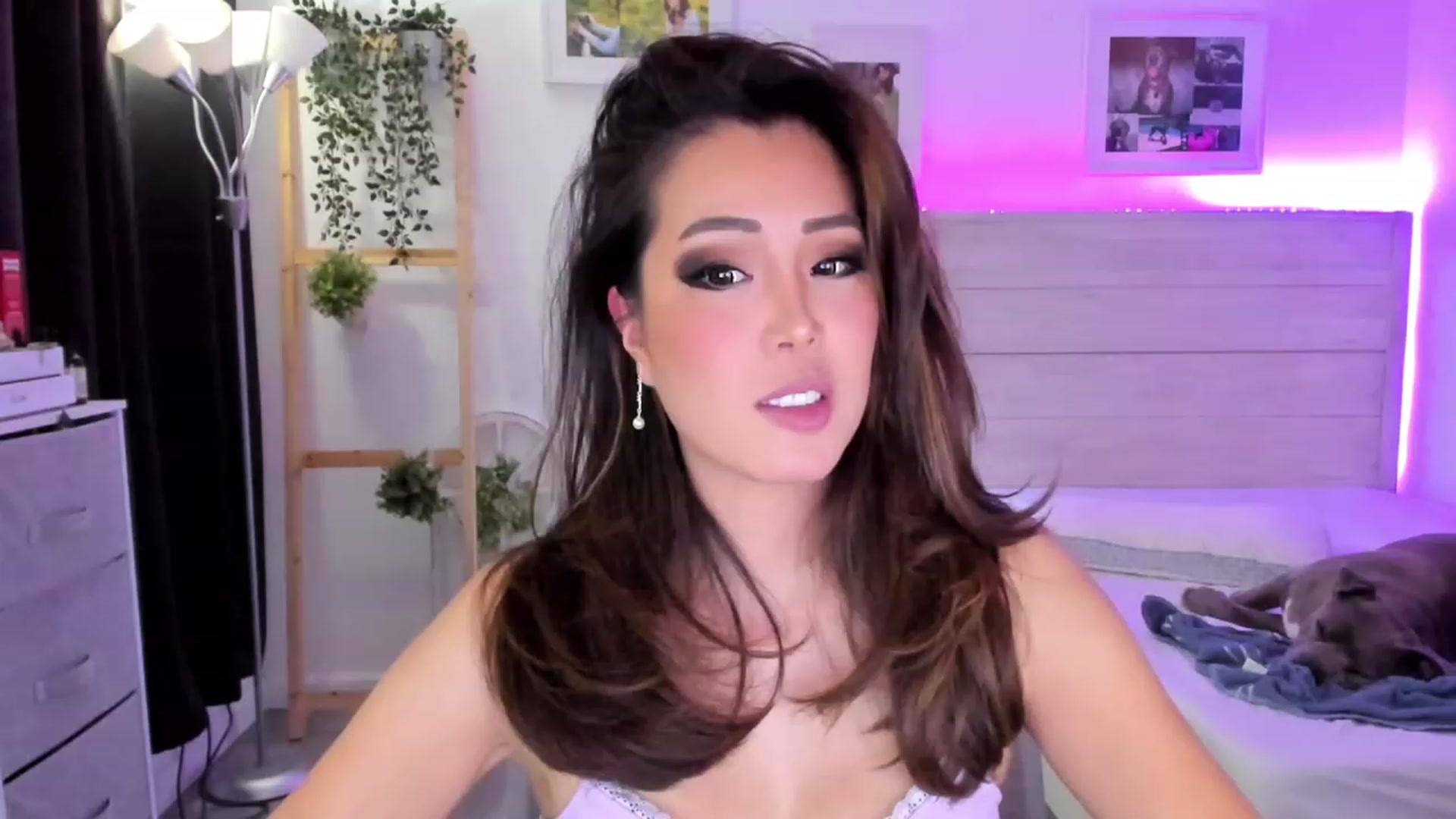 Gallery image thumbnail from Bunni_'s myfreecams stream on, 12/29/2022, 07:26 image 10 of 20
