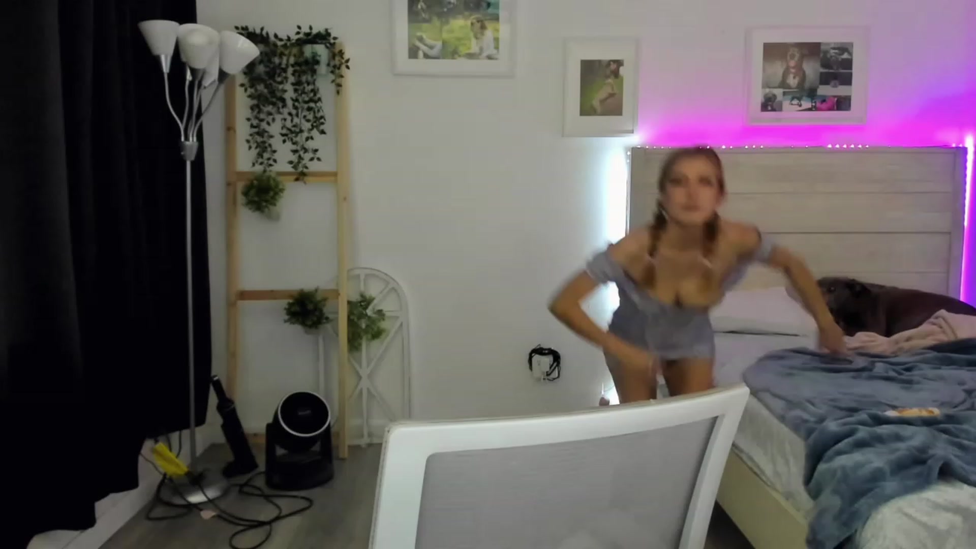 Gallery image thumbnail from Bunni_'s myfreecams stream on, 01/15/2023, 07:41 image 19 of 20