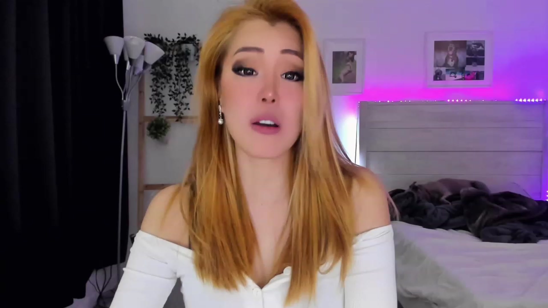 Gallery image thumbnail from Bunni_'s myfreecams stream on, 01/21/2023, 07:53 image 18 of 20