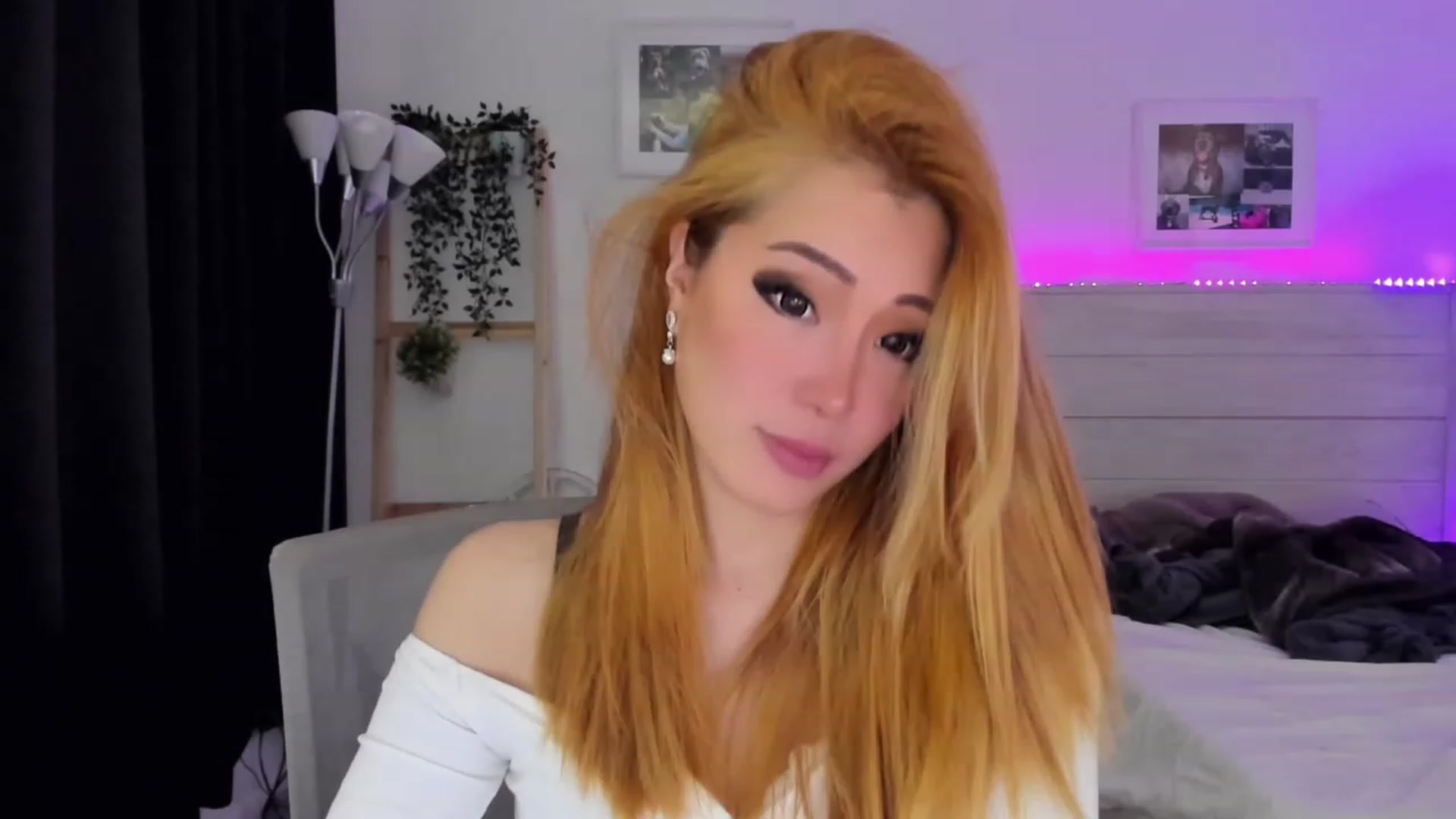 Gallery image thumbnail from Bunni_'s myfreecams stream on, 01/21/2023, 08:09 image 1 of 20