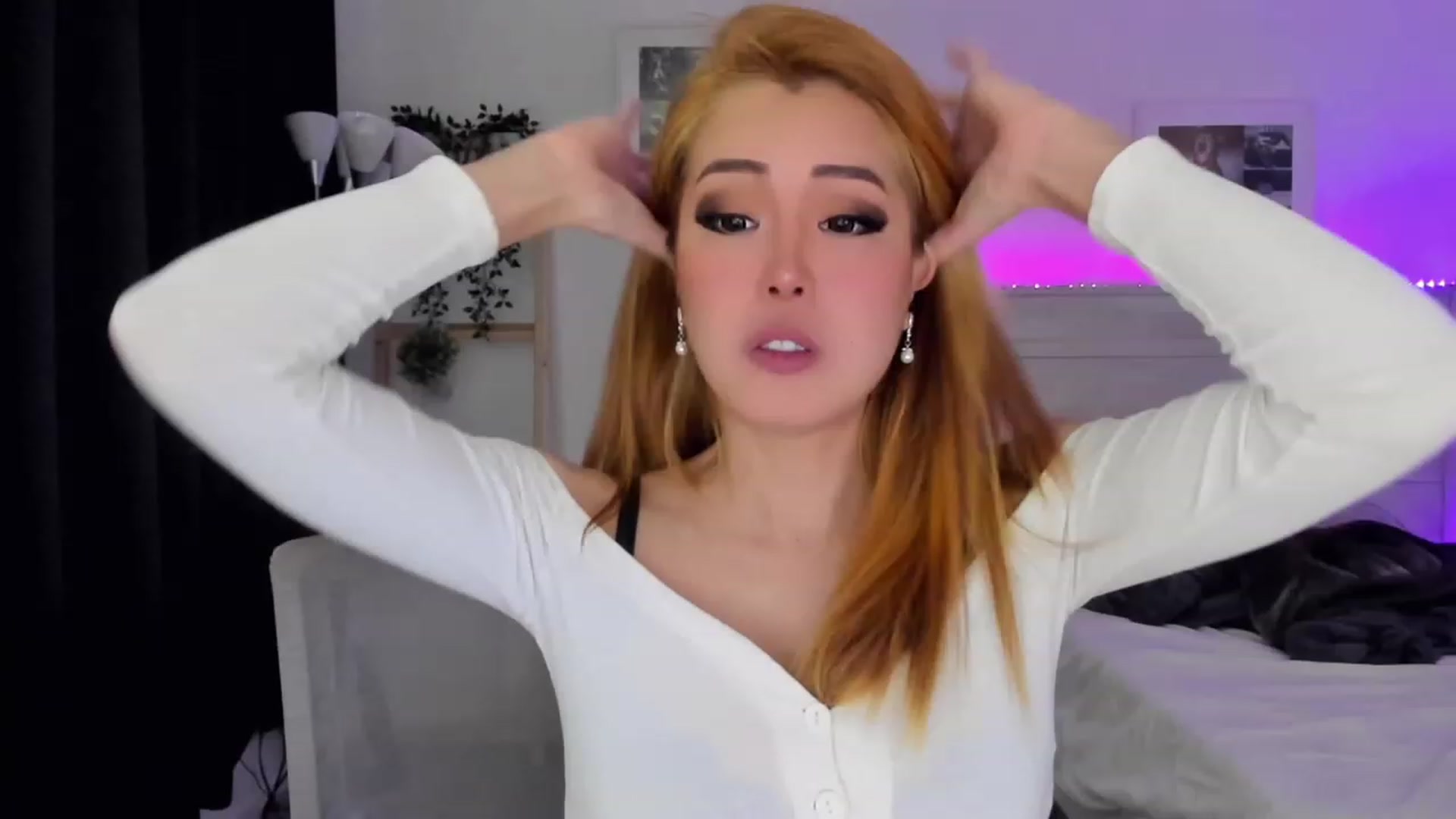 Gallery image thumbnail from Bunni_'s myfreecams stream on, 01/21/2023, 08:09 image 6 of 20