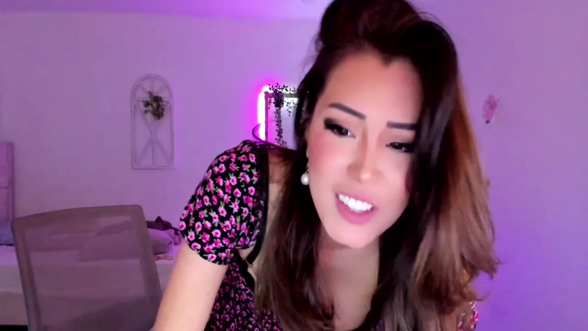 Gallery image thumbnail from Bunni_'s myfreecams stream on, 02/09/2023, 07:13 image 18 of 20