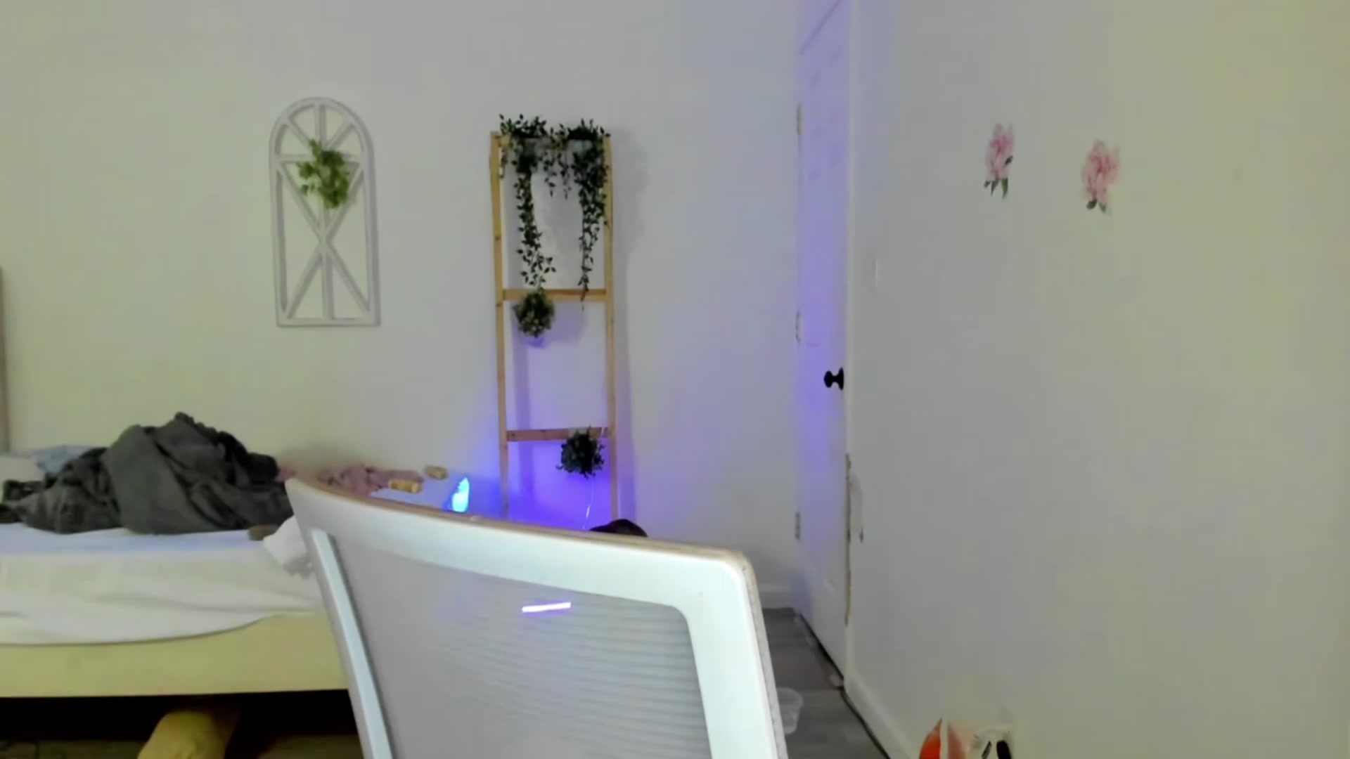 Gallery image thumbnail from Bunni_'s myfreecams stream on, 02/12/2023, 07:03 image 4 of 20