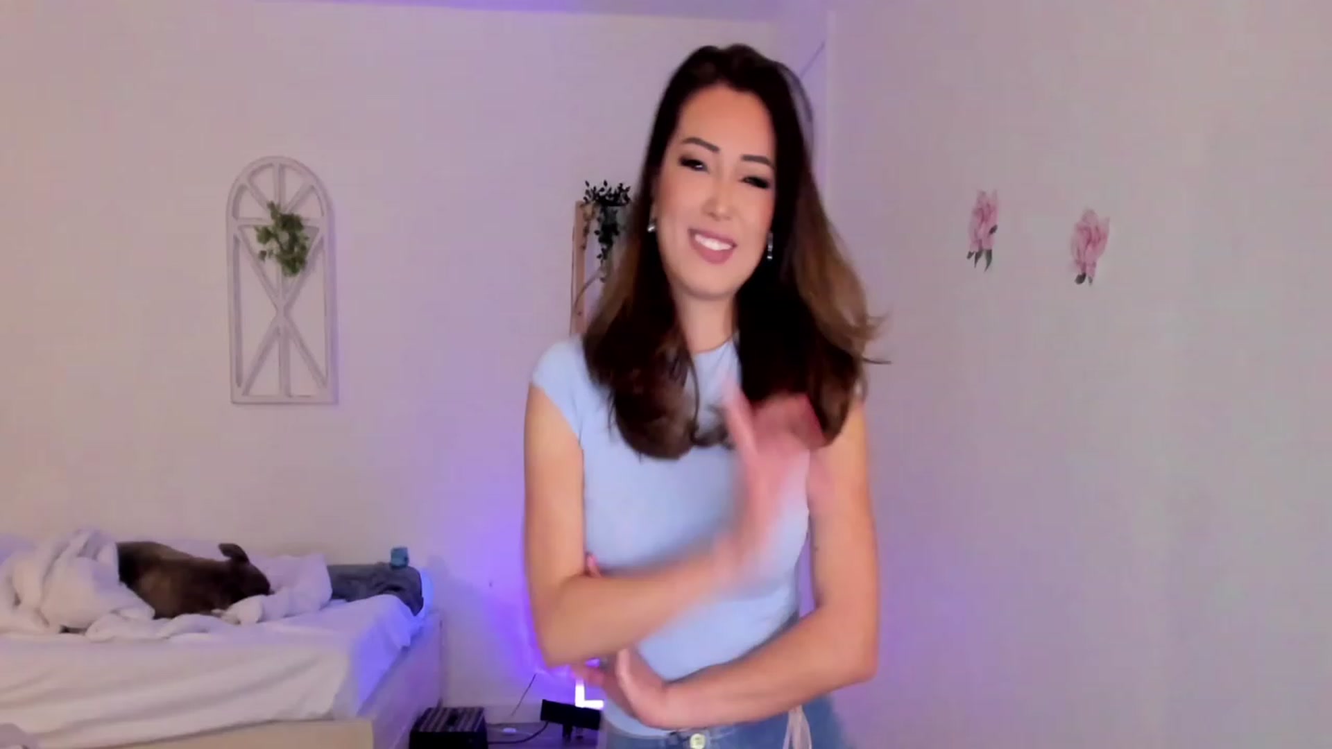 Gallery image thumbnail from Bunni_'s myfreecams stream on, 02/14/2023, 07:19 image 10 of 20