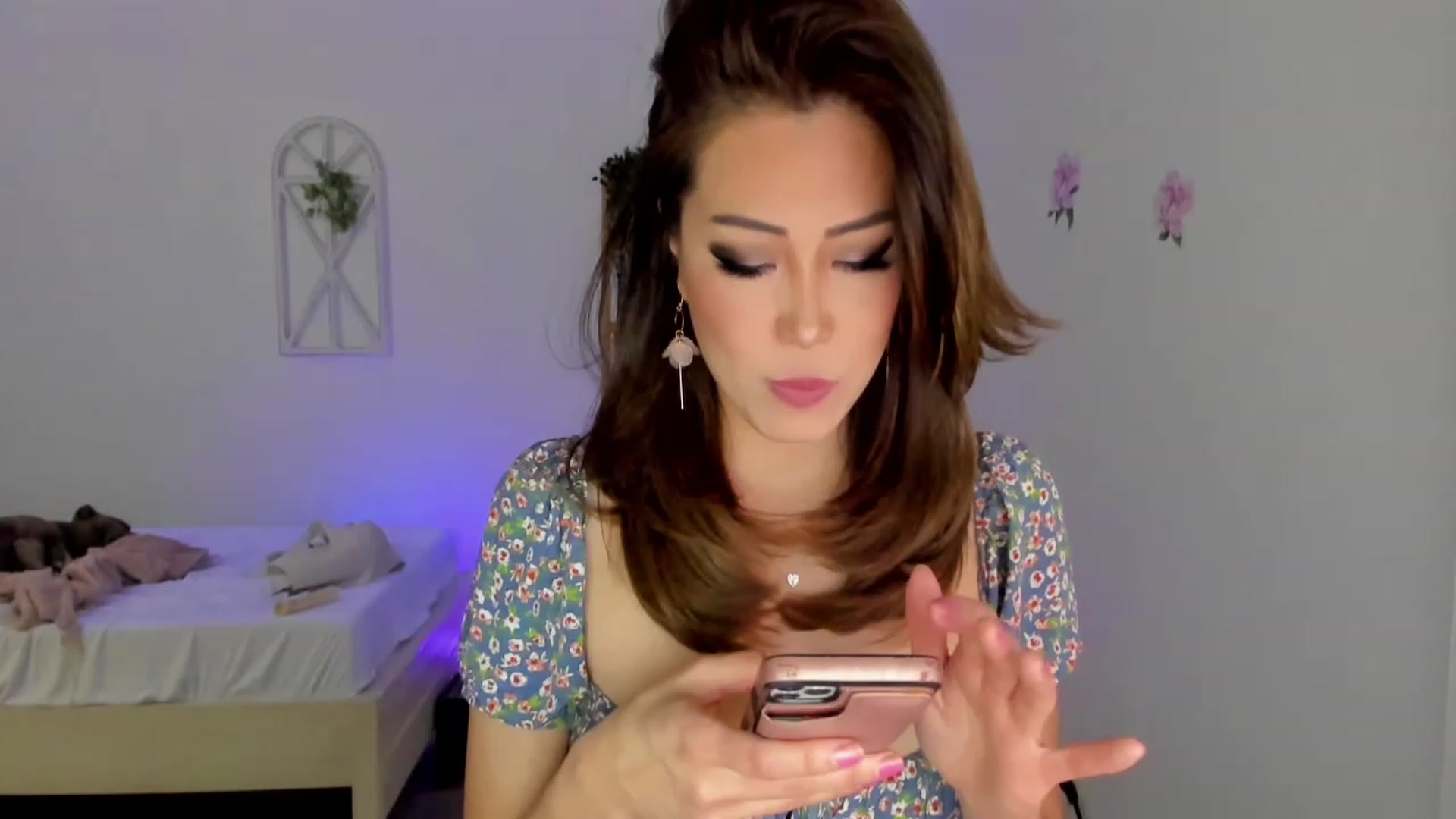 Gallery image thumbnail from Bunni_'s myfreecams stream on, 02/19/2023, 07:41 image 7 of 20